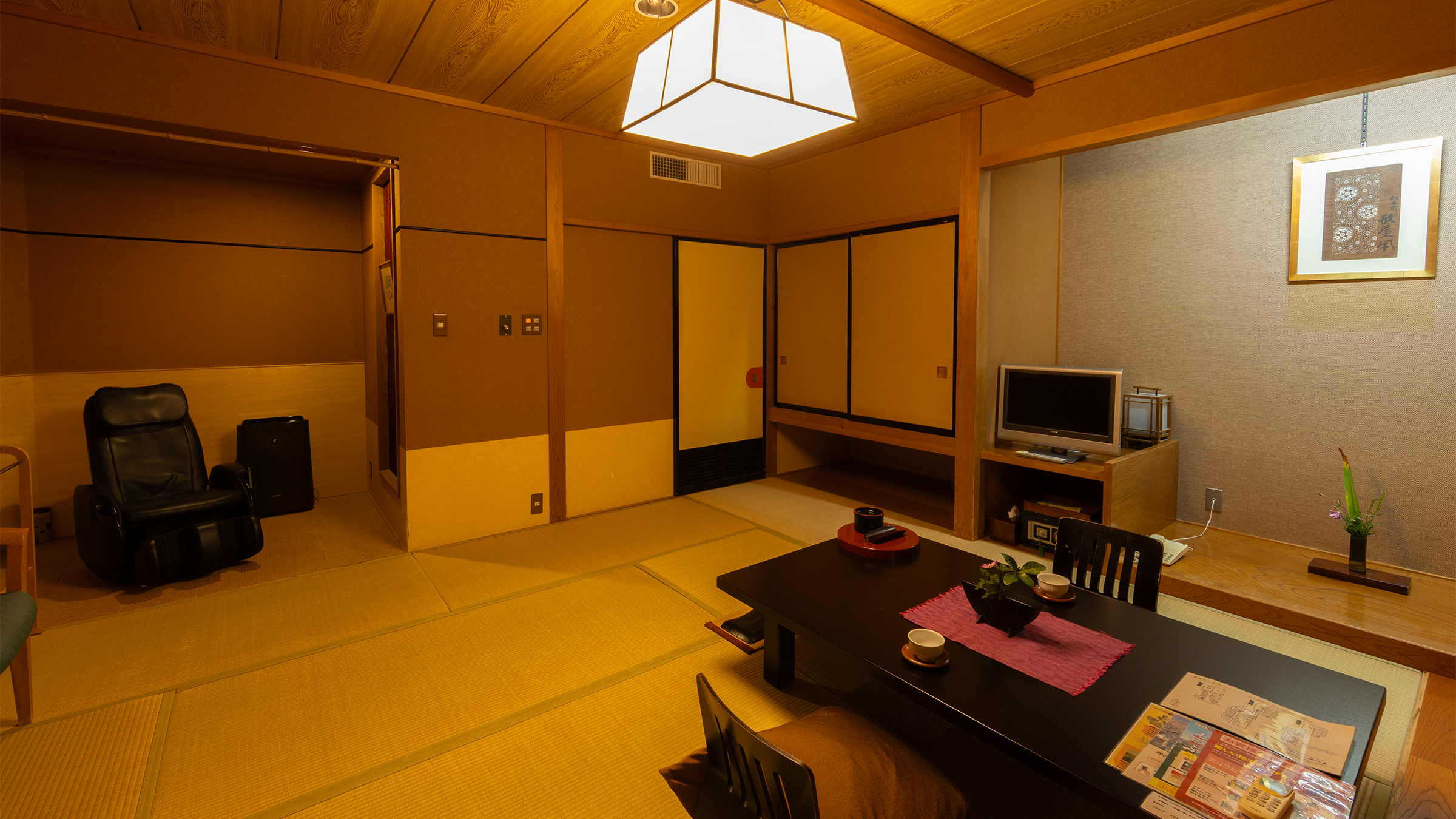 ＜源泉かけ流し＞檜露天風呂付客室［萌黄彩－もえぎいろ］10畳