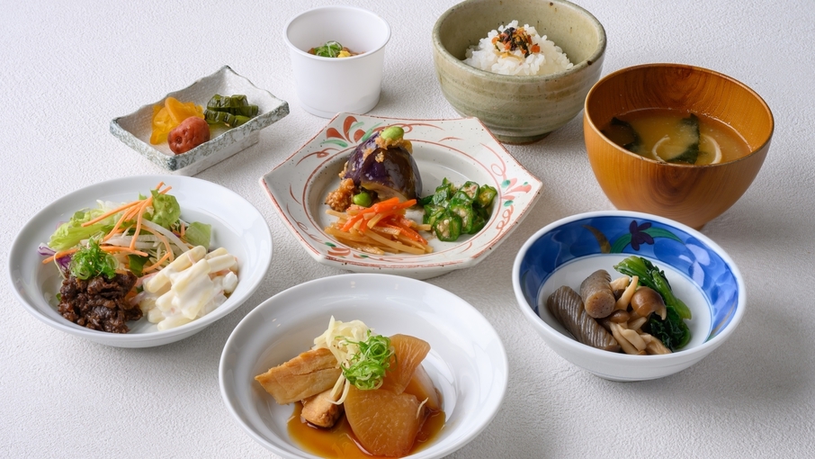 【21日前早期割引◆朝食付】日替わり三重茶漬けが自慢のブッフェ朝食付◆駐車場無料◆