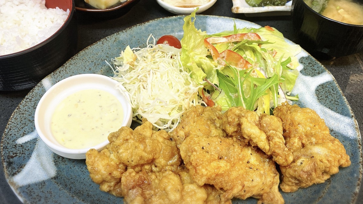 夕食付プラン♪【延岡名物・チキン南蛮定食など☆】  ※大浴場完備！全室WOWOW無料視聴可！※