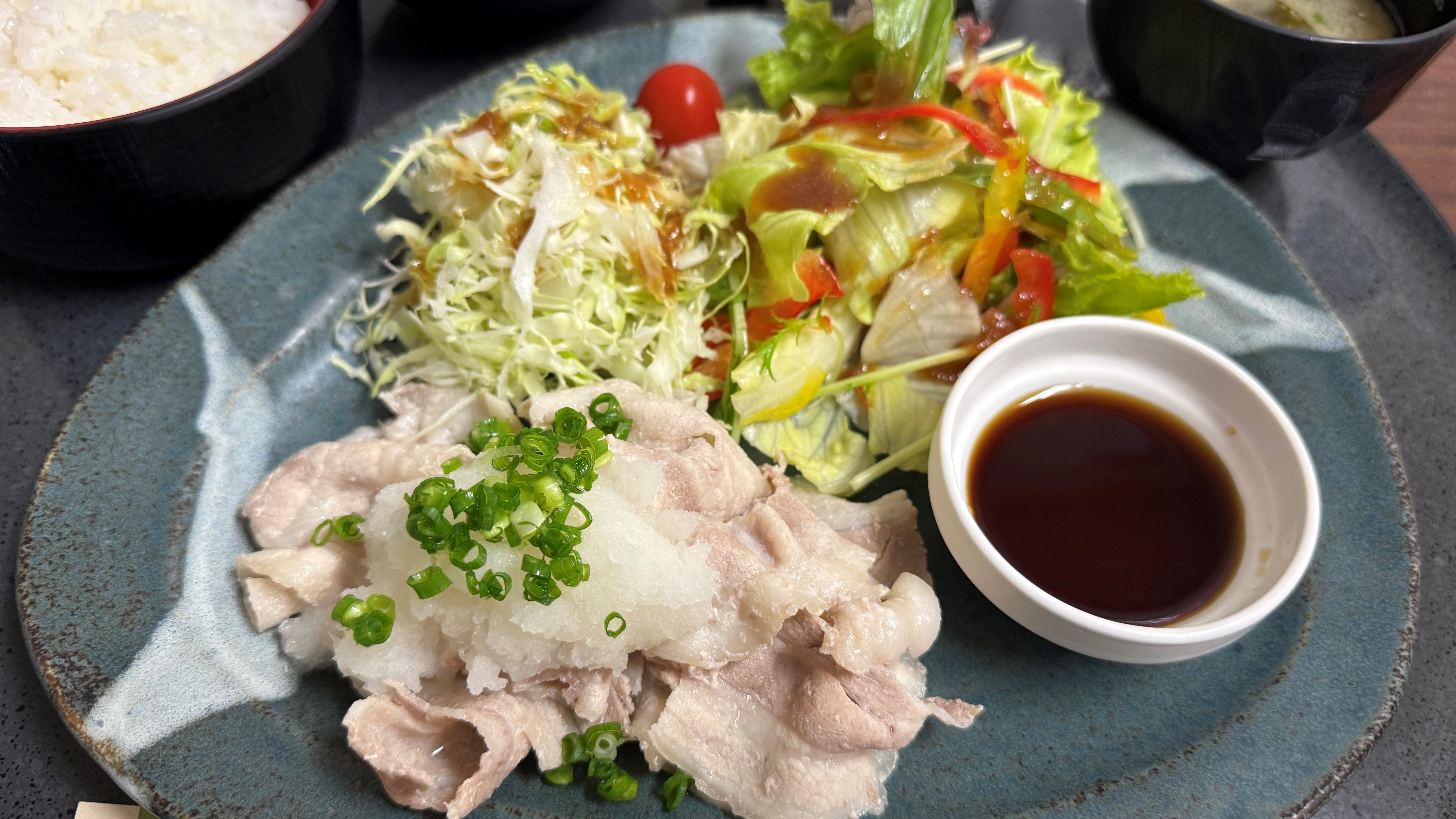 花々亭　営業時間【18：00～21：30】　豚のおろしポン酢定食