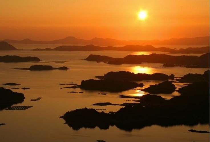 映画「ラストサムライ」のロケ地にもなった美しい夕陽を一望できる【石岳展望台】