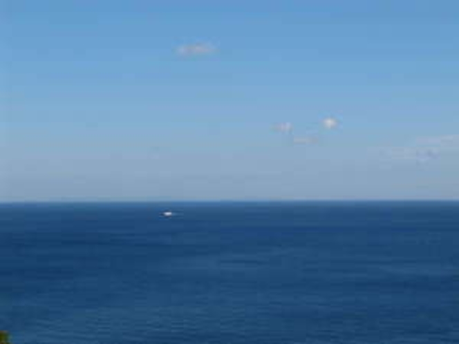 客室からの眺め　見渡す限り一面海　パノラマ１　三浦半島方面