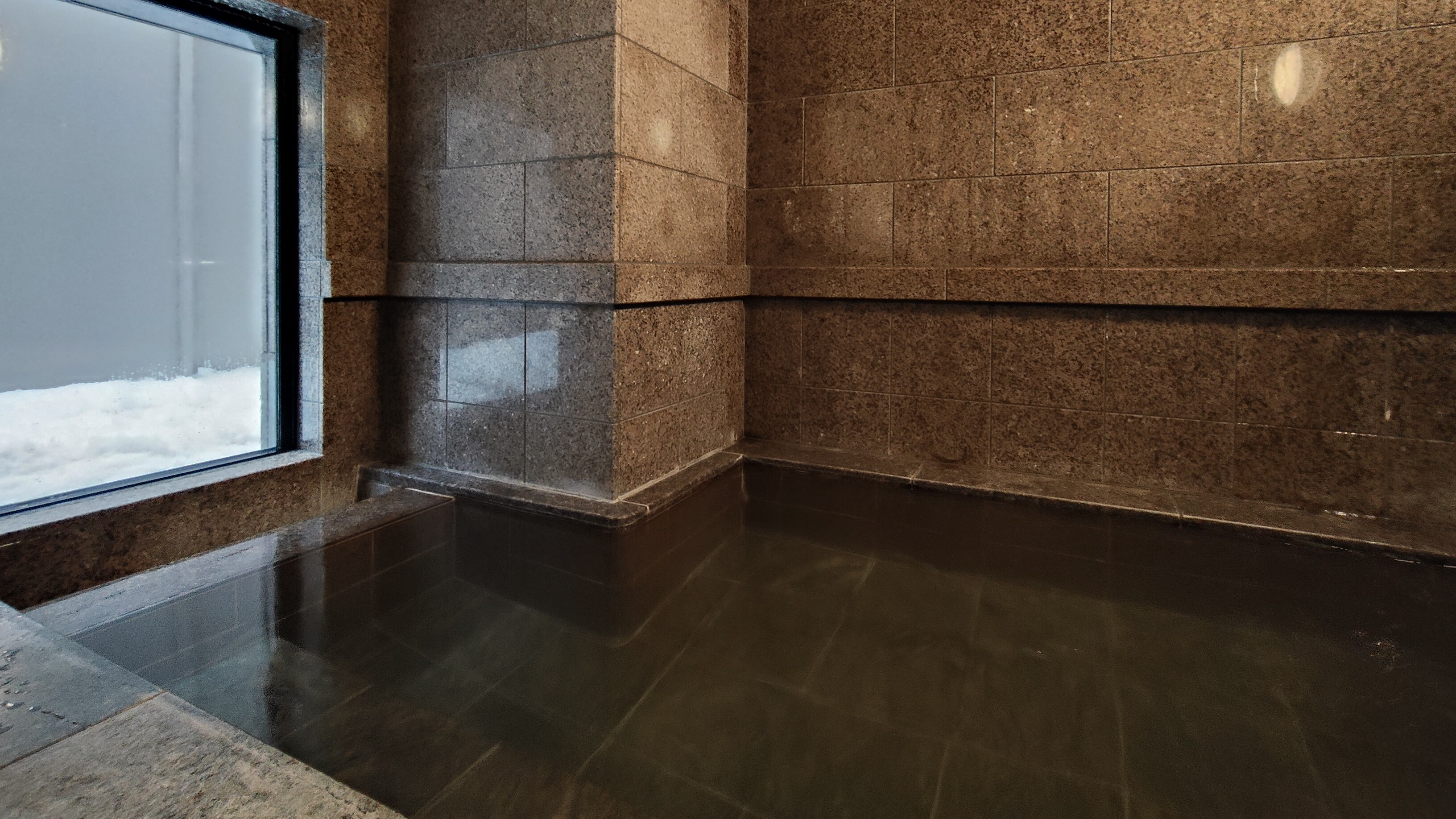 【女性用大浴場浴槽】