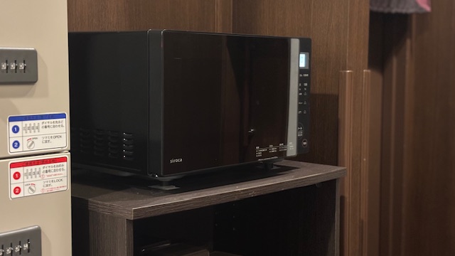 【電子レンジ】1Fにございます