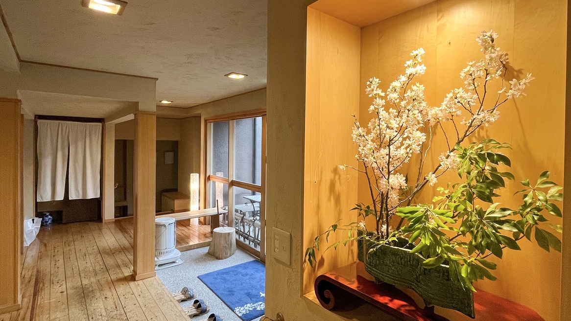 【特典付】翠雨の隠れ宿こもり。レイトチェックアウトでのんびり雨音に癒されなにもしない贅沢を。