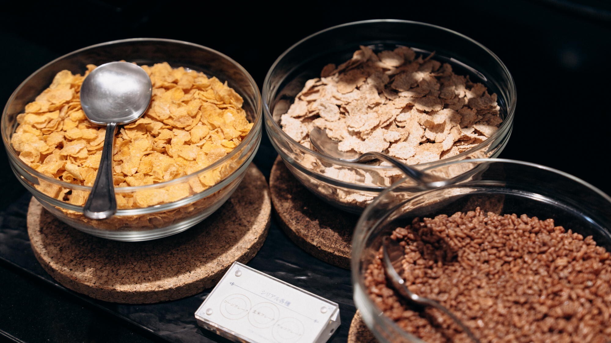 【朝食ブッフェ】朝の定番「コーンフレーク」