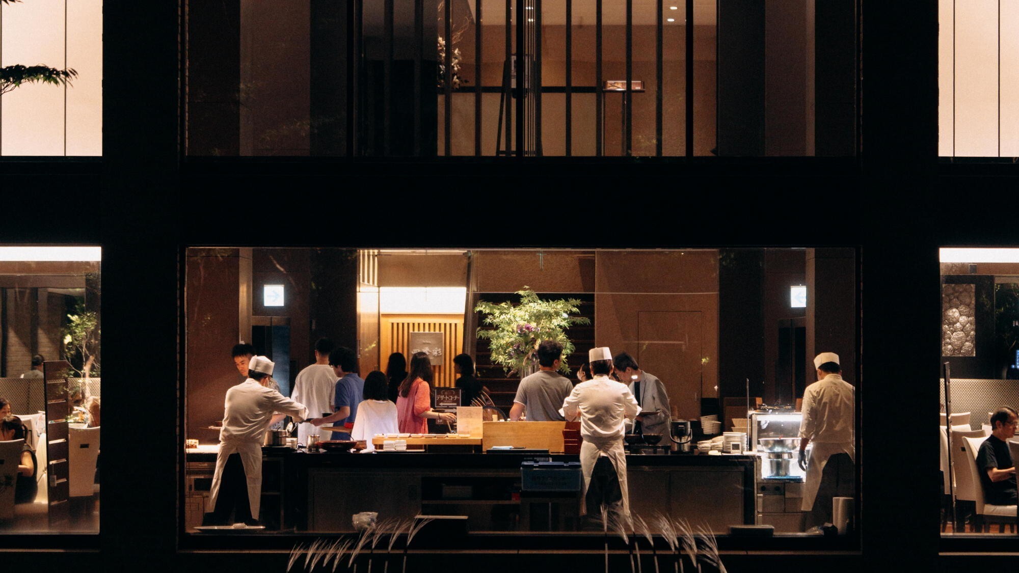 【レストラン会場】「The Dining 四季彩」※予約制