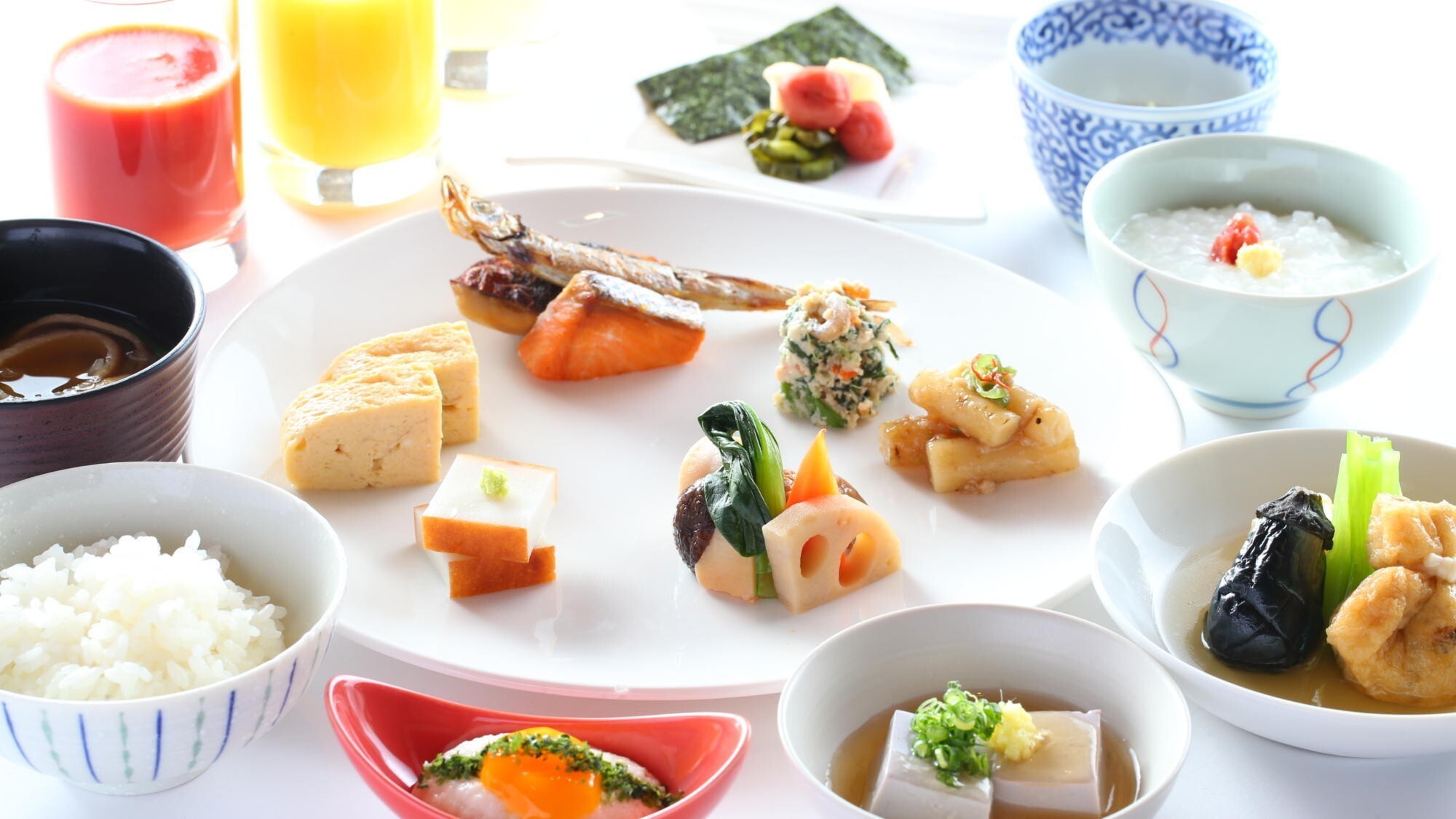 【朝食ブッフェ】和洋を取り揃えた自慢のお料理をお楽しみください。