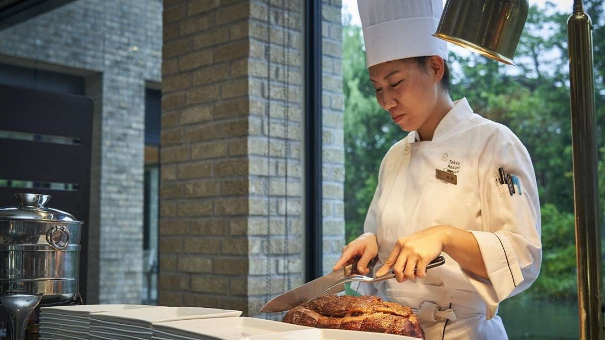 【グランドブッフェ】メインはライブキッチンにてご用意しております。※写真はイメージです