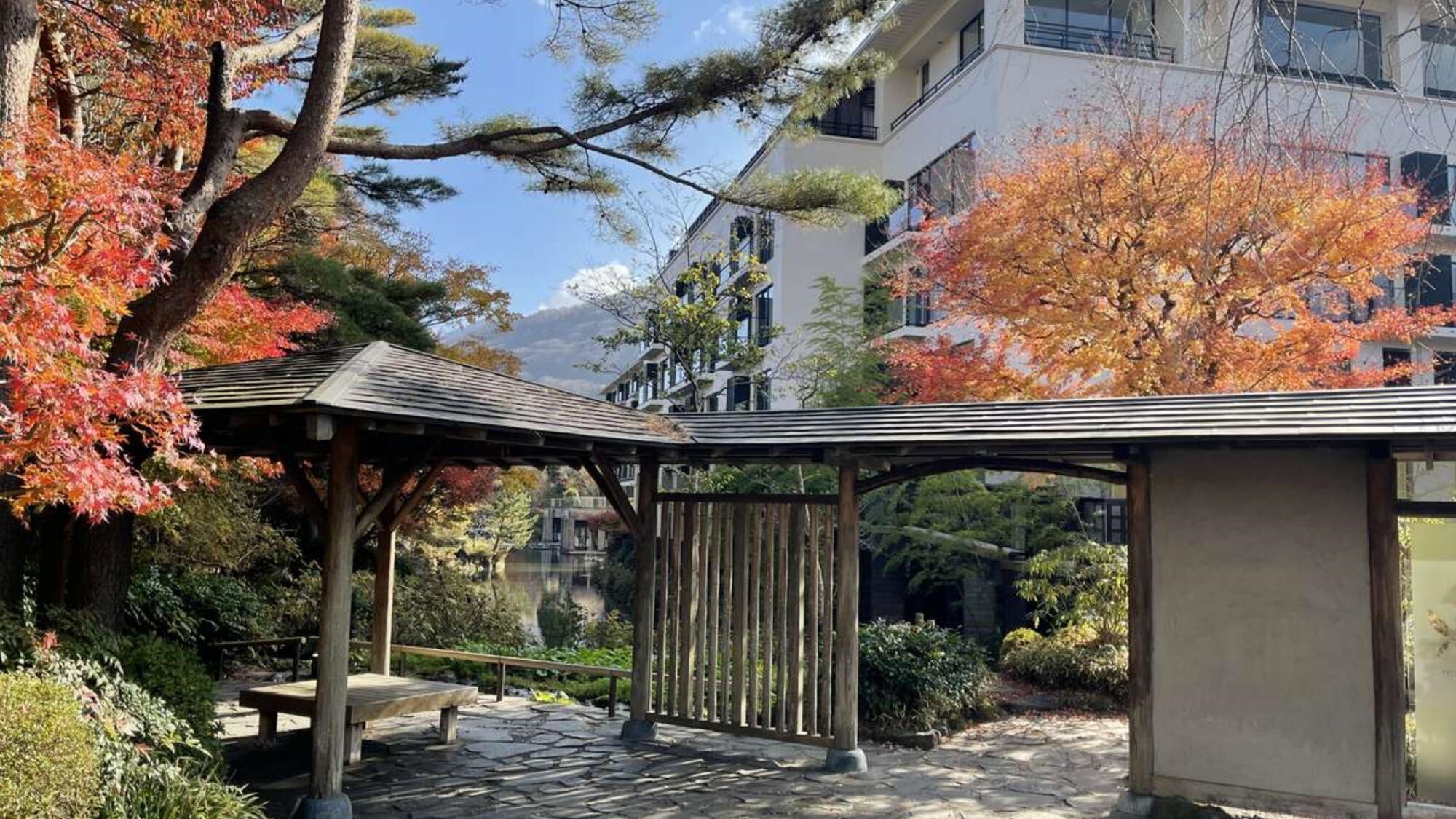 【秋】紅葉シーズンのハーヴェスト箱根甲子園