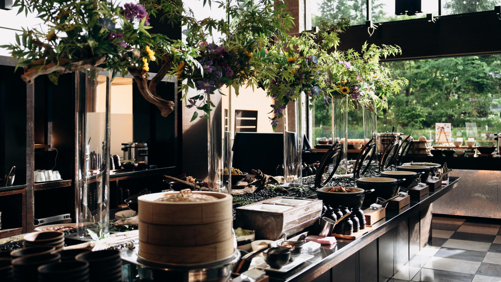 【朝食ブッフェ】和洋を取り揃えた自慢のお料理をお楽しみください。