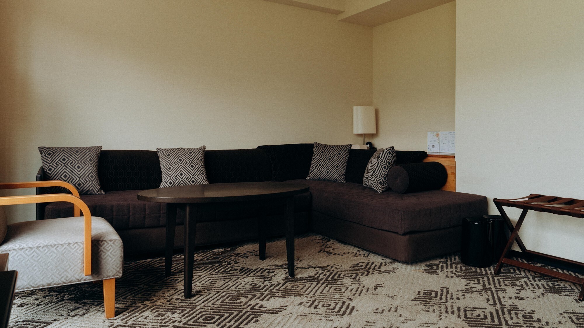 【訳ありツイン43平米】上階のプールの音が聞こえる場合がありますが、お得な料金でご宿泊いただけます。