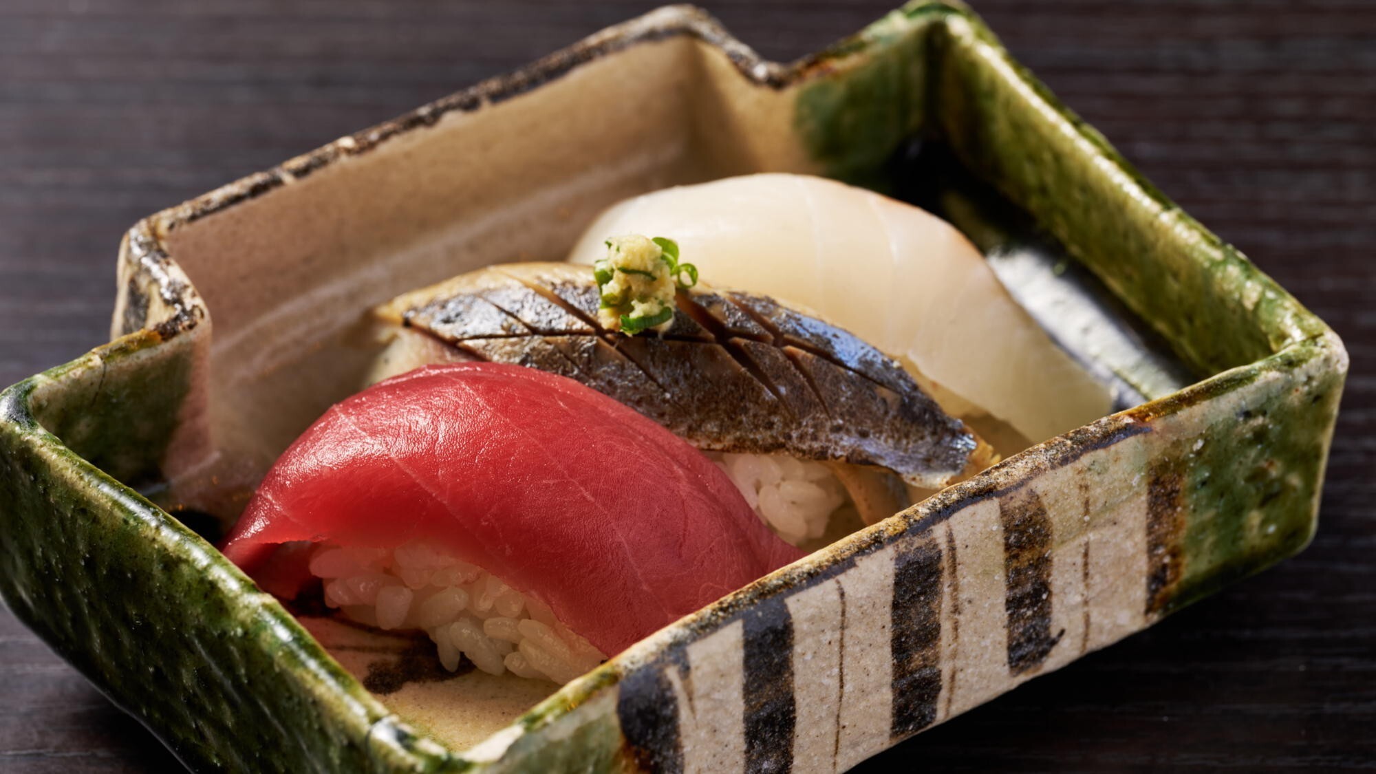 【秋のグランドブッフェ】鰯、鮪、紅葉鯛のにぎり寿司