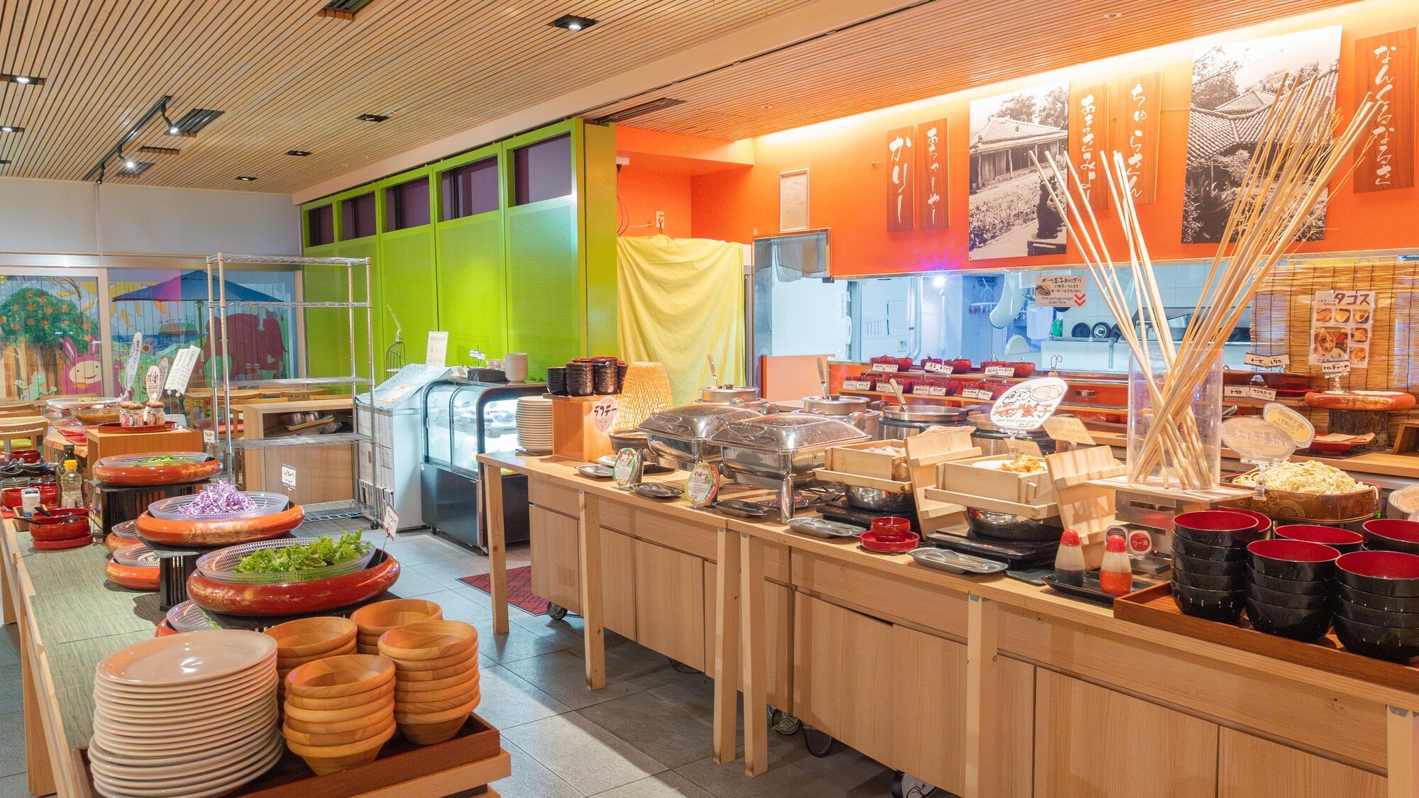 沖縄の「美味しい」と「楽しい」が詰まった朝食