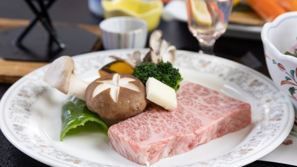 【また来て割対象】＜朝/夕お部屋食＞【選べる！上質な旨味を味わういしかわ牛メイン料理プラン】