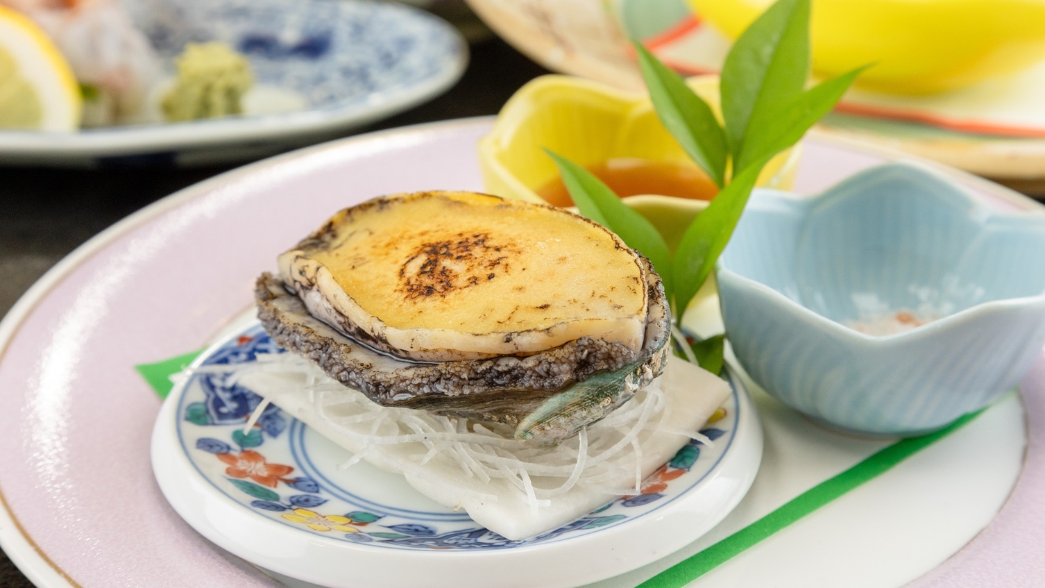 【お料理グレードアップ×選べるいしかわ牛】贅沢な厳選食材（アワビ）＆季節料理を堪能♪ご褒美プラン