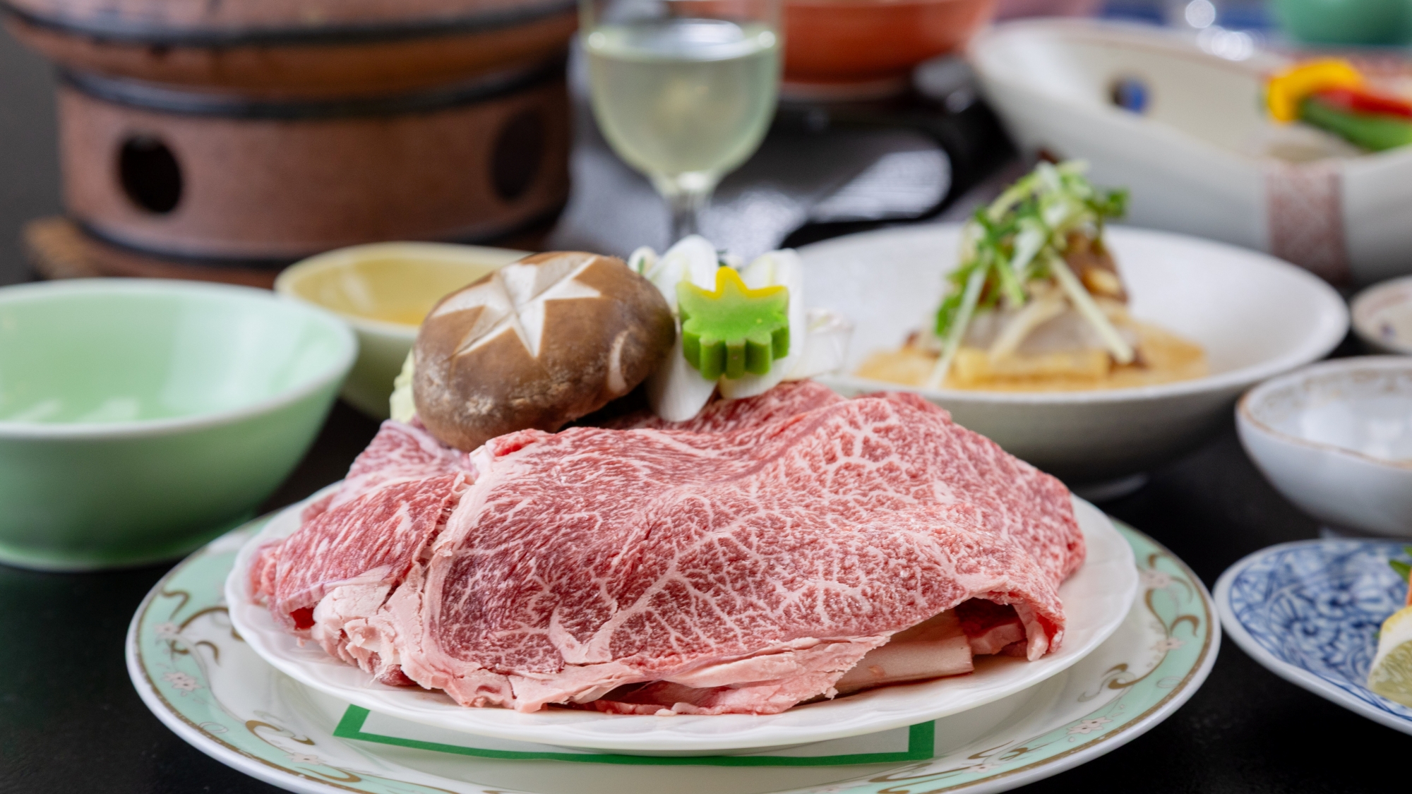 *酒どころ・ふくしまの酒粕を食べて育った新ブランド牛やわらかく、甘みが強く、ジューシーな味わい♪