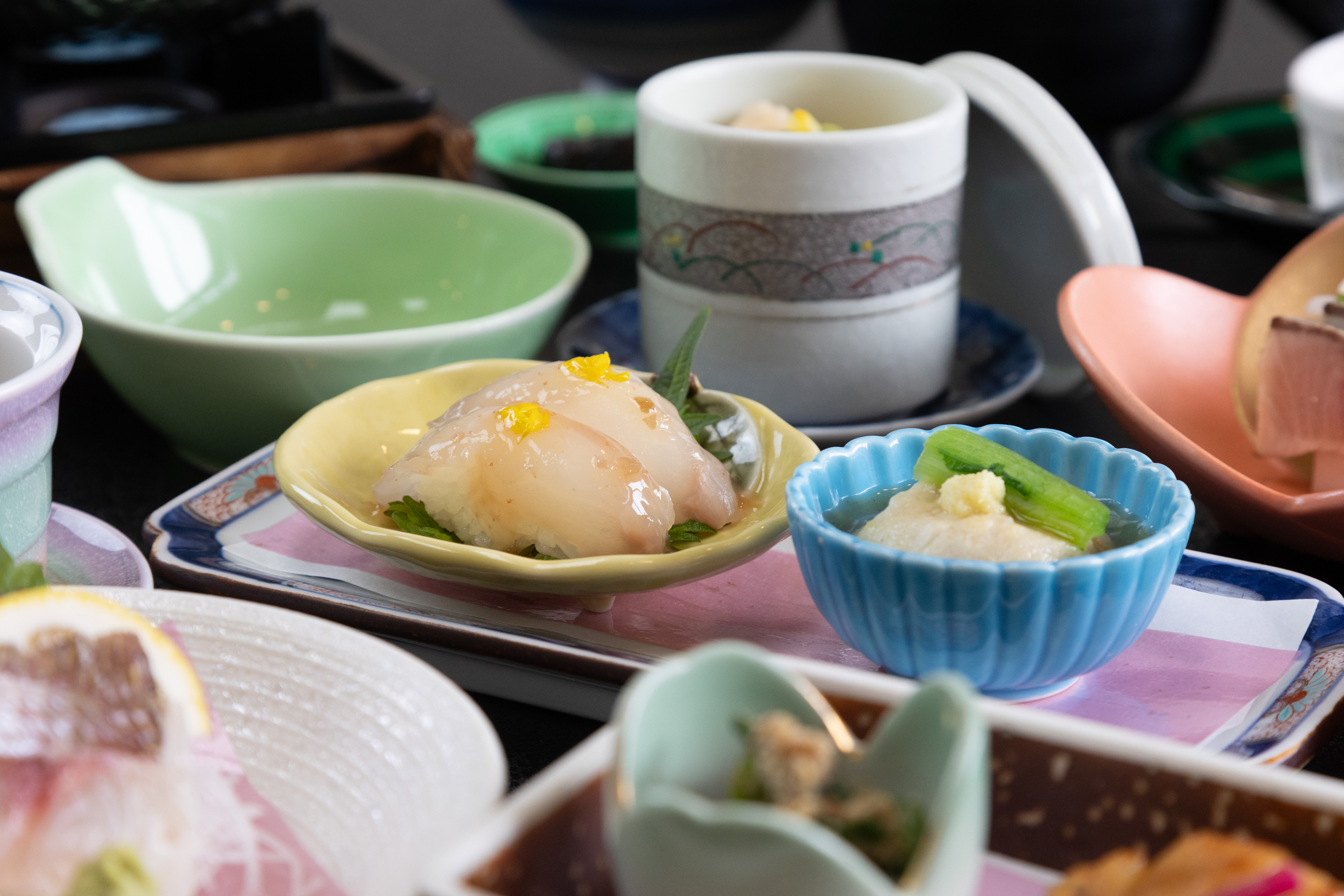 *【夕食一例】旬の味覚をお届けするために、献立を毎月替えております。