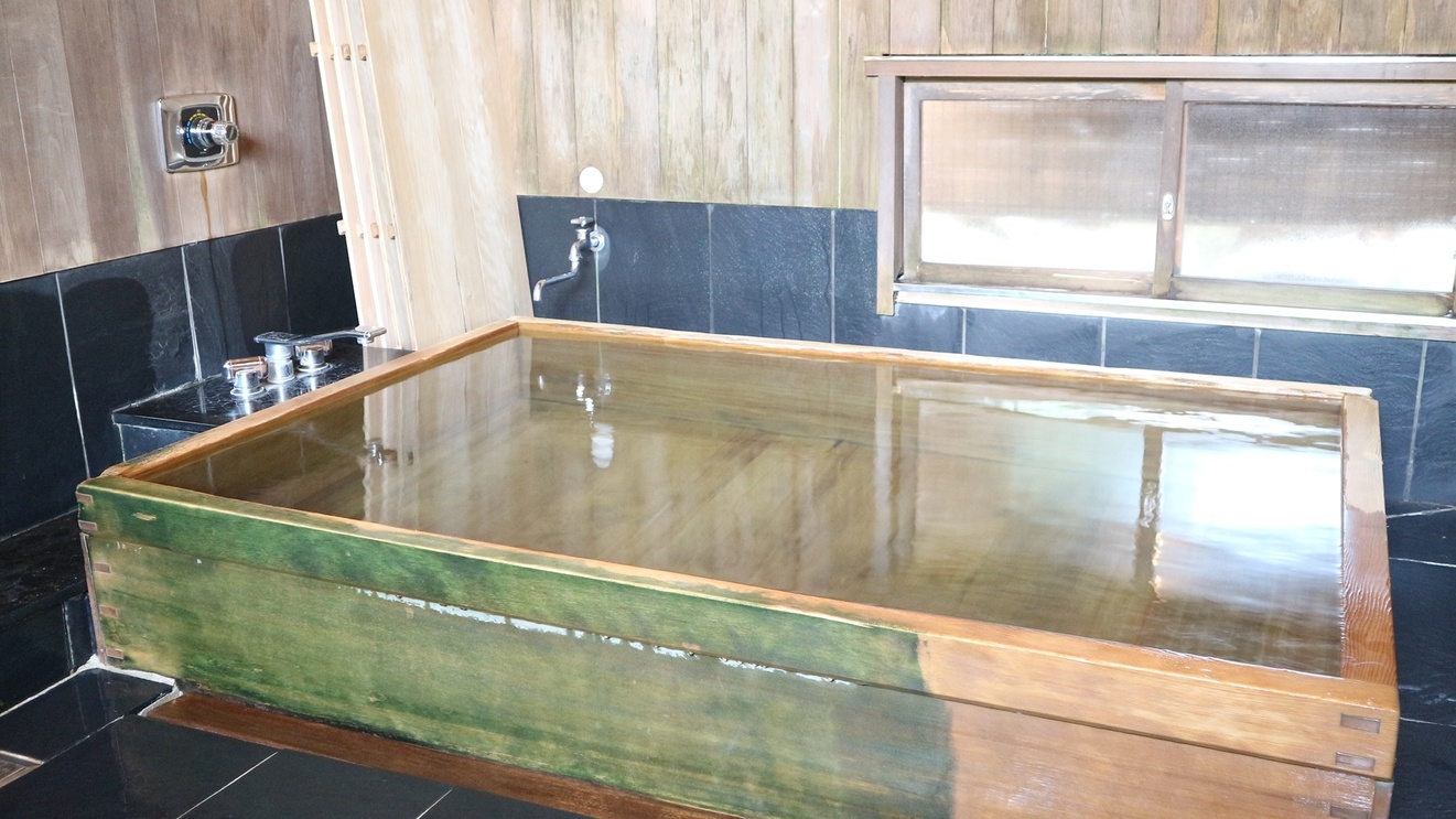 【お花見】庭園の桜を眺めながらお部屋でゆったりくつろぐ＜スタンダード懐石＞