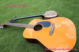 ギター＆三線もご自由にどうぞ