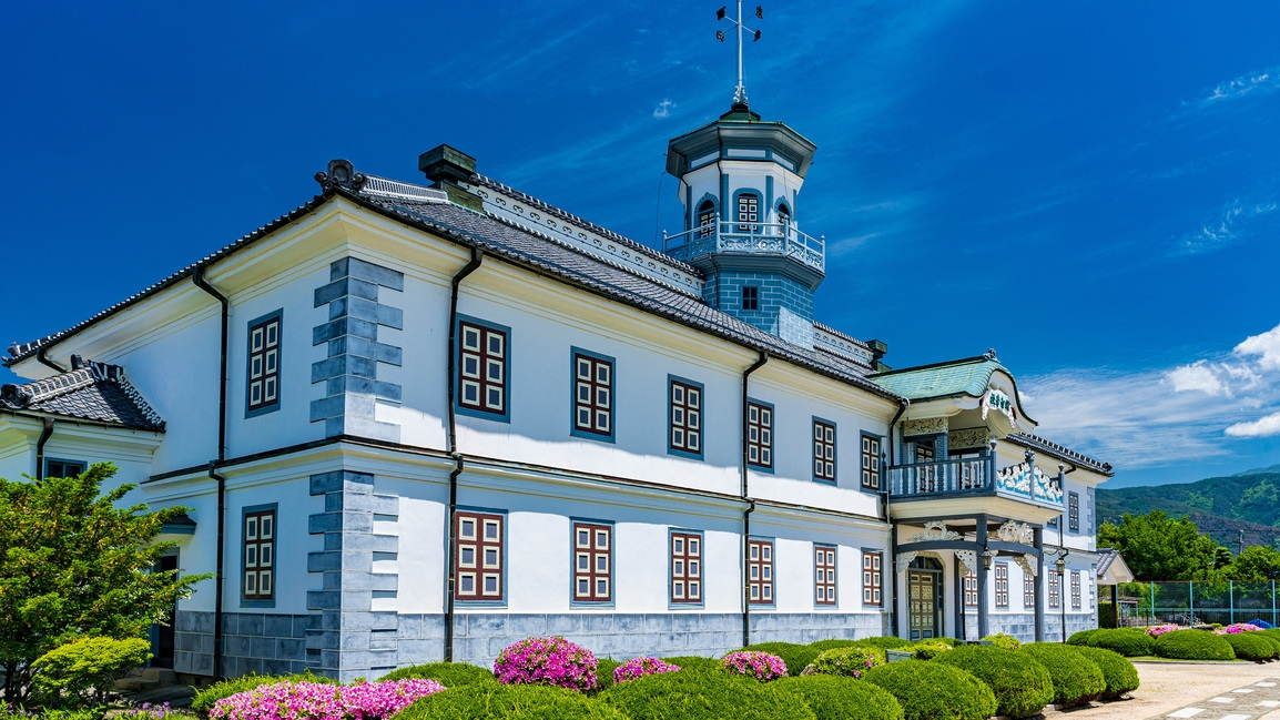 シニアにおすすめ！【松本城天守閣入場チケット付き】一泊二食バイキングプラン