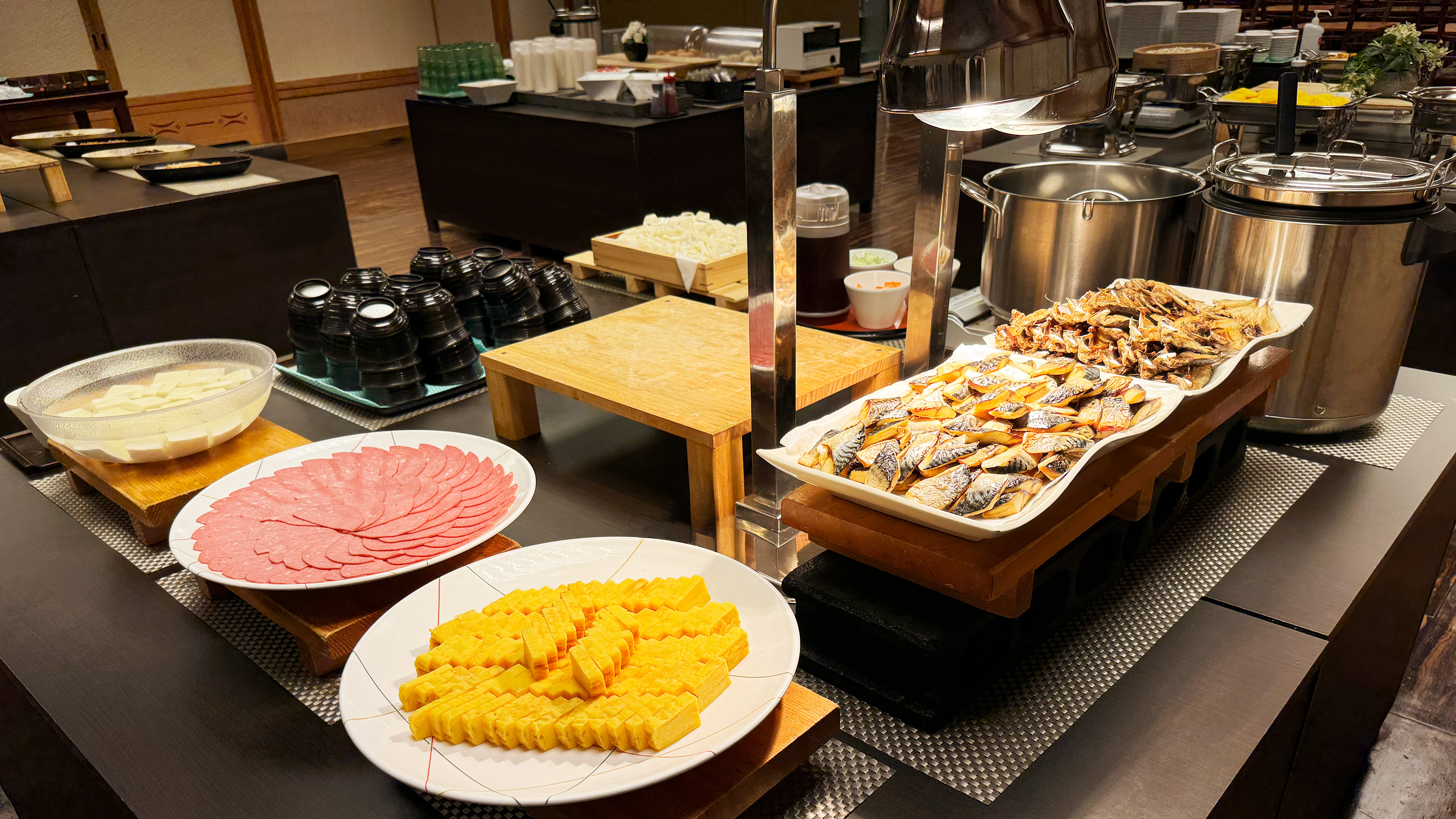 朝食バイキング（一例）