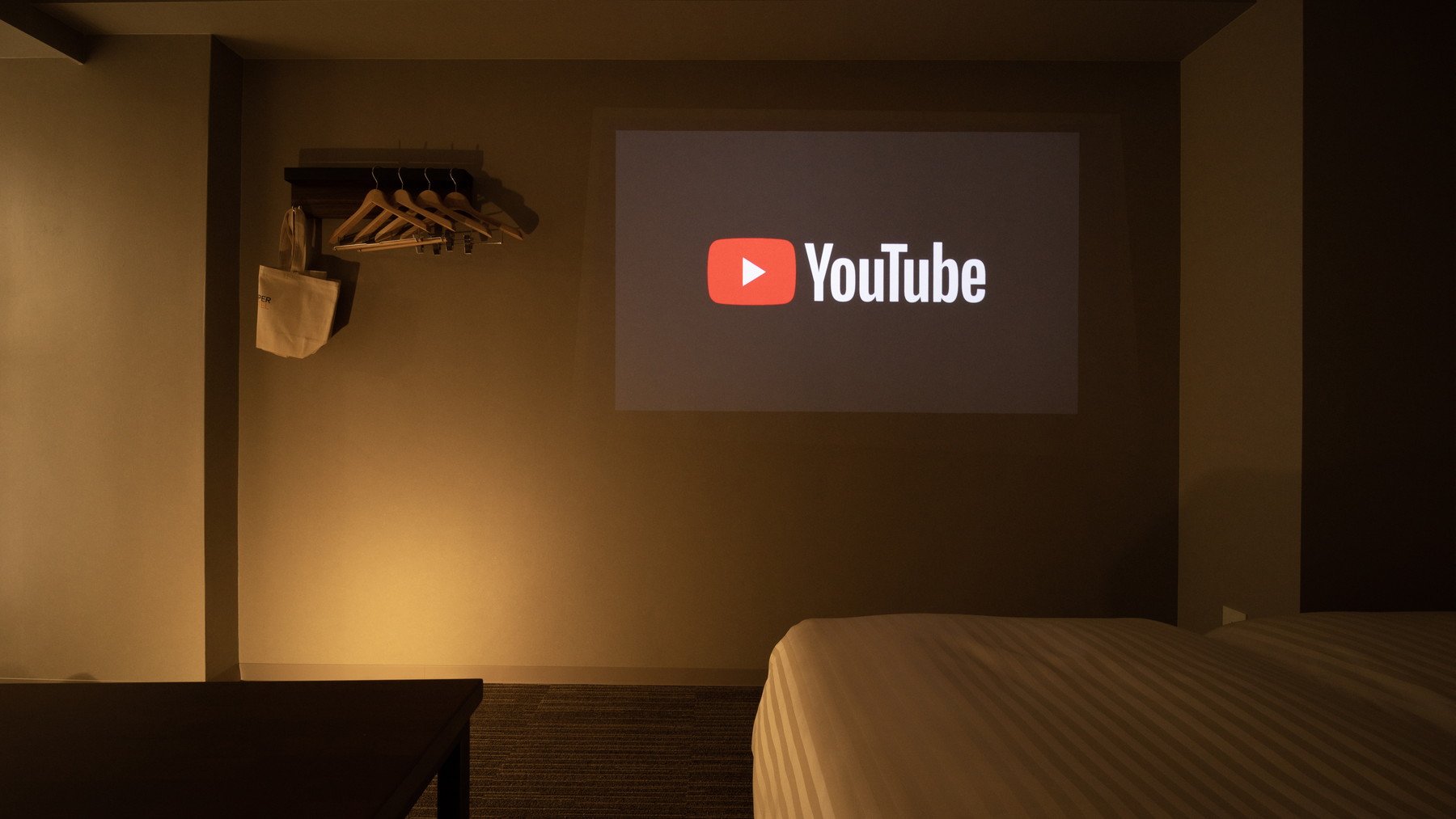 迫力満点！YouTubeも大画面で鑑賞♪