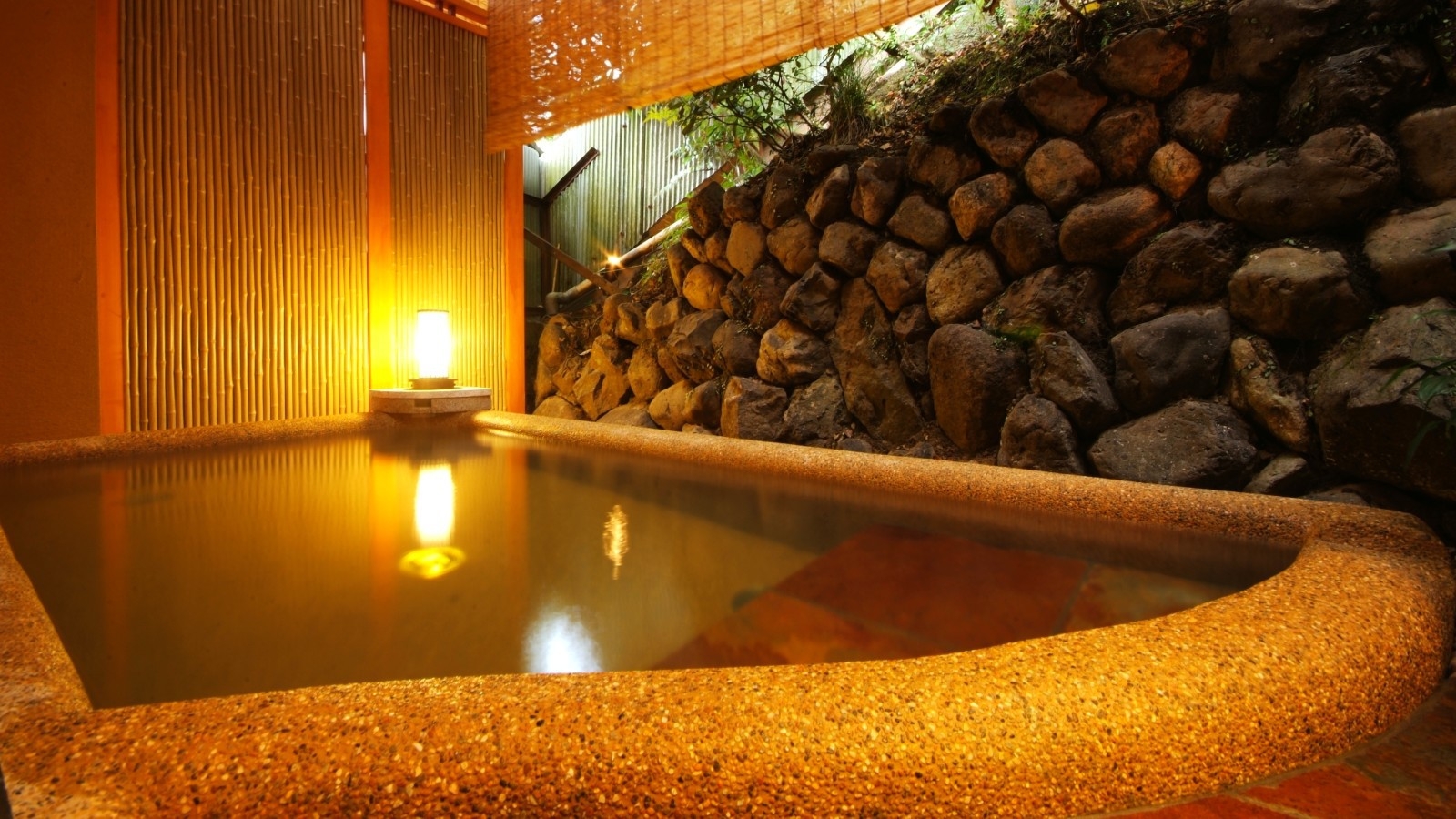【基本プラン】京都嵐山にて。趣向を凝らした月替り京懐石と展望露天風呂を満喫【2食付・夕食はお部屋食】