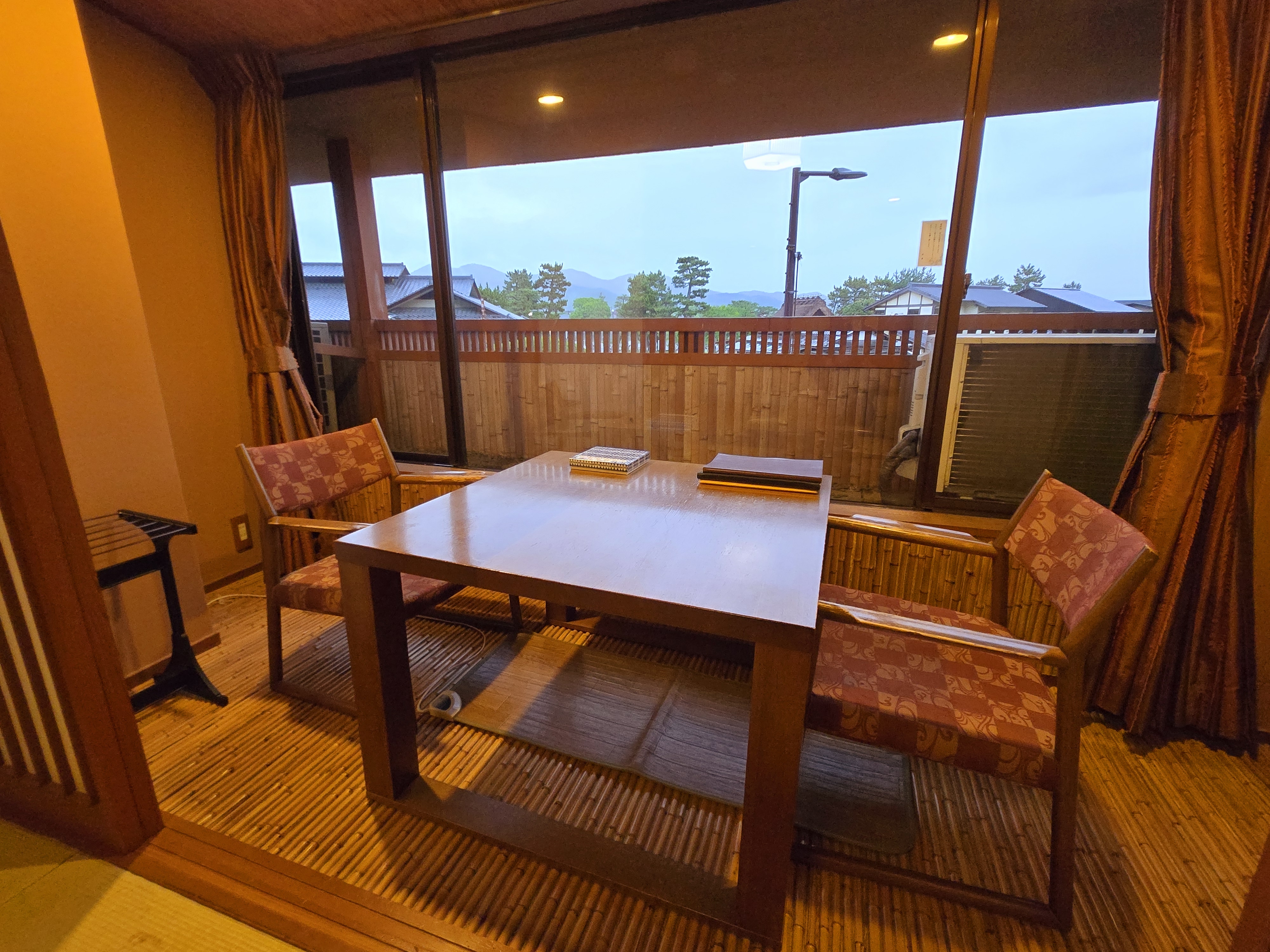 和風ベットルーム　広縁