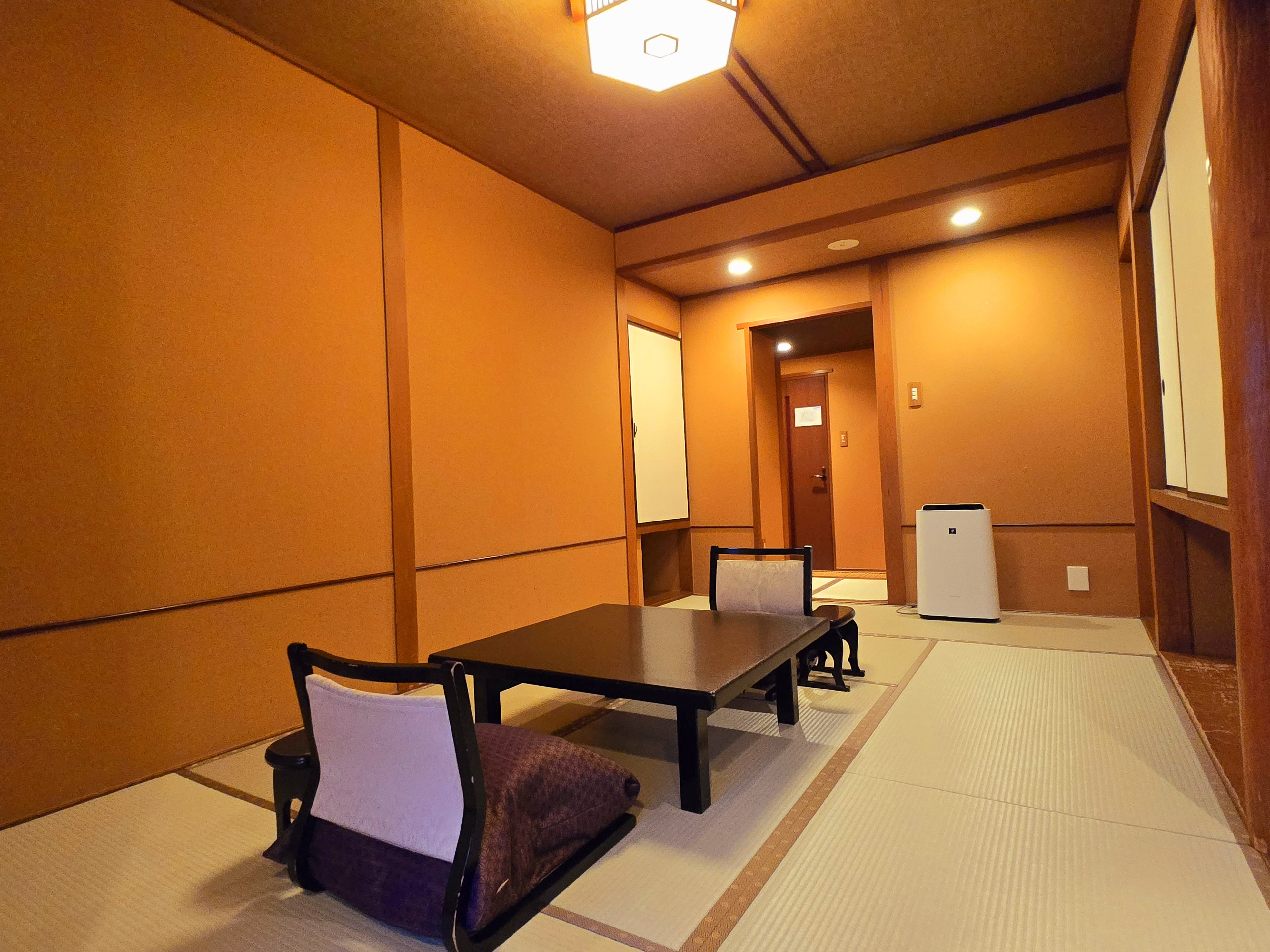 和室7.5畳トイレ洗面付き