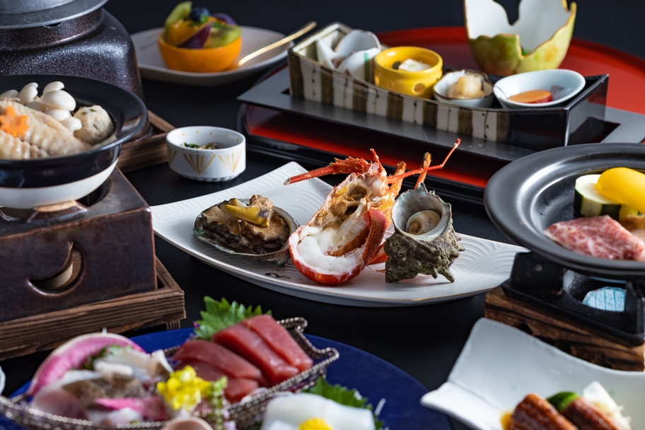 【スタンダード】鮑・伊勢海老の浜焼きなど伊豆の味覚を満喫！ドリンク付（全11品）｜部屋食｜２食付
