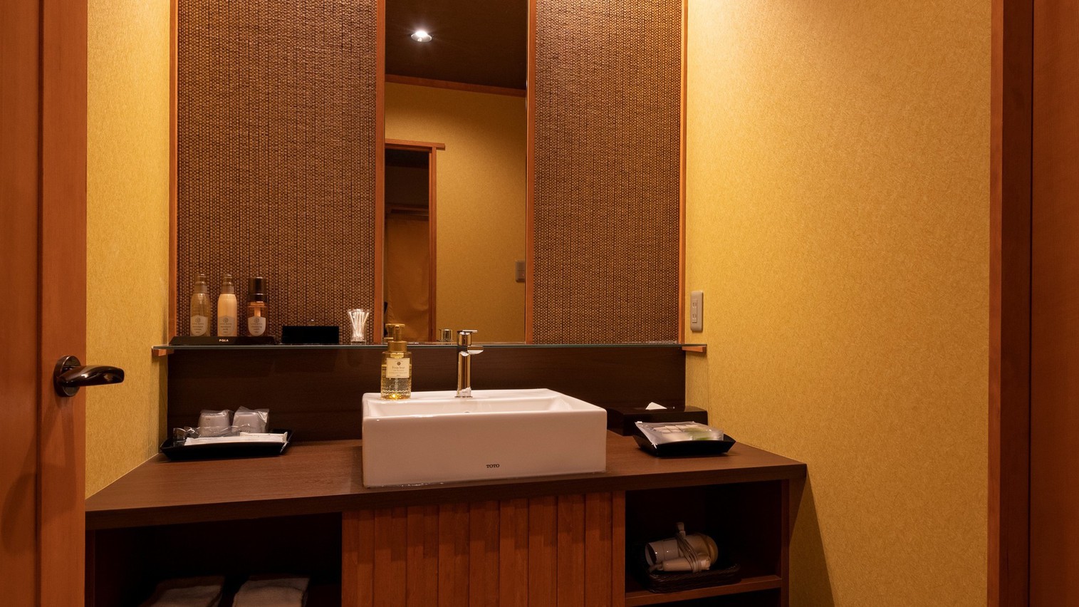 【胡蝶】半露天風呂付 ラグジュアリーツインルーム(画像は一例)