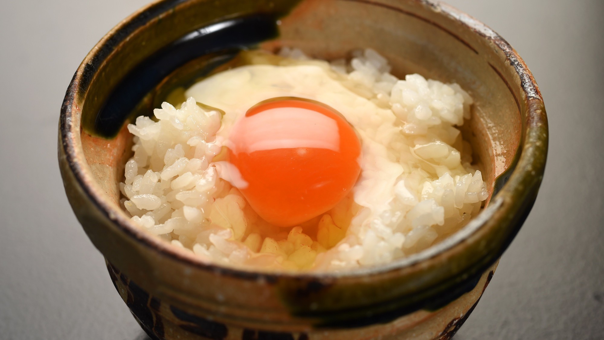 自慢の朝ごはん、卵かけご飯もご用意しております♪