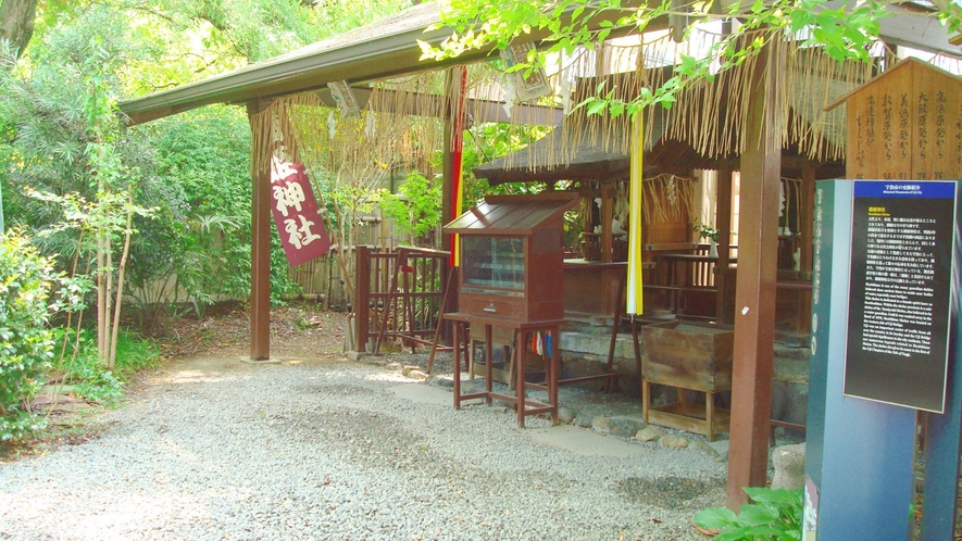 （橋姫神社）京都府宇治市の宇治橋西詰、あがた通りの大鳥居をぬけたすぐ左にあります※画像はイメージ