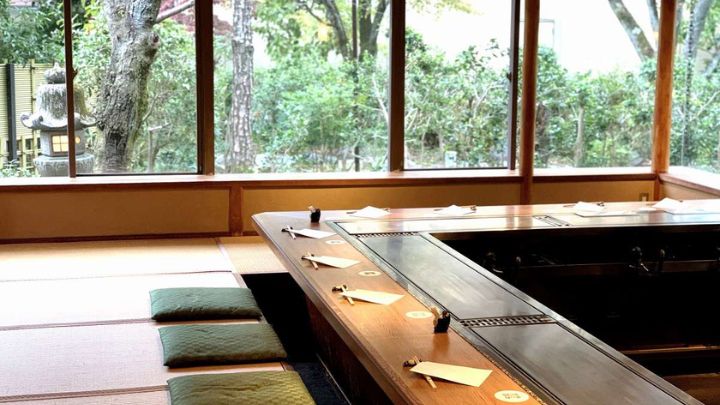 『ステーキ割烹　花やしき』　