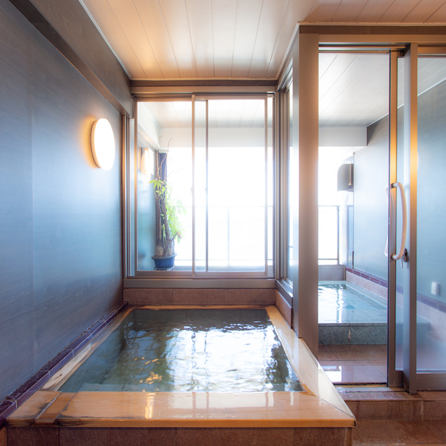 【グループ素泊まりプラン】展望風呂や大浴場にて、湯浴みを満喫！