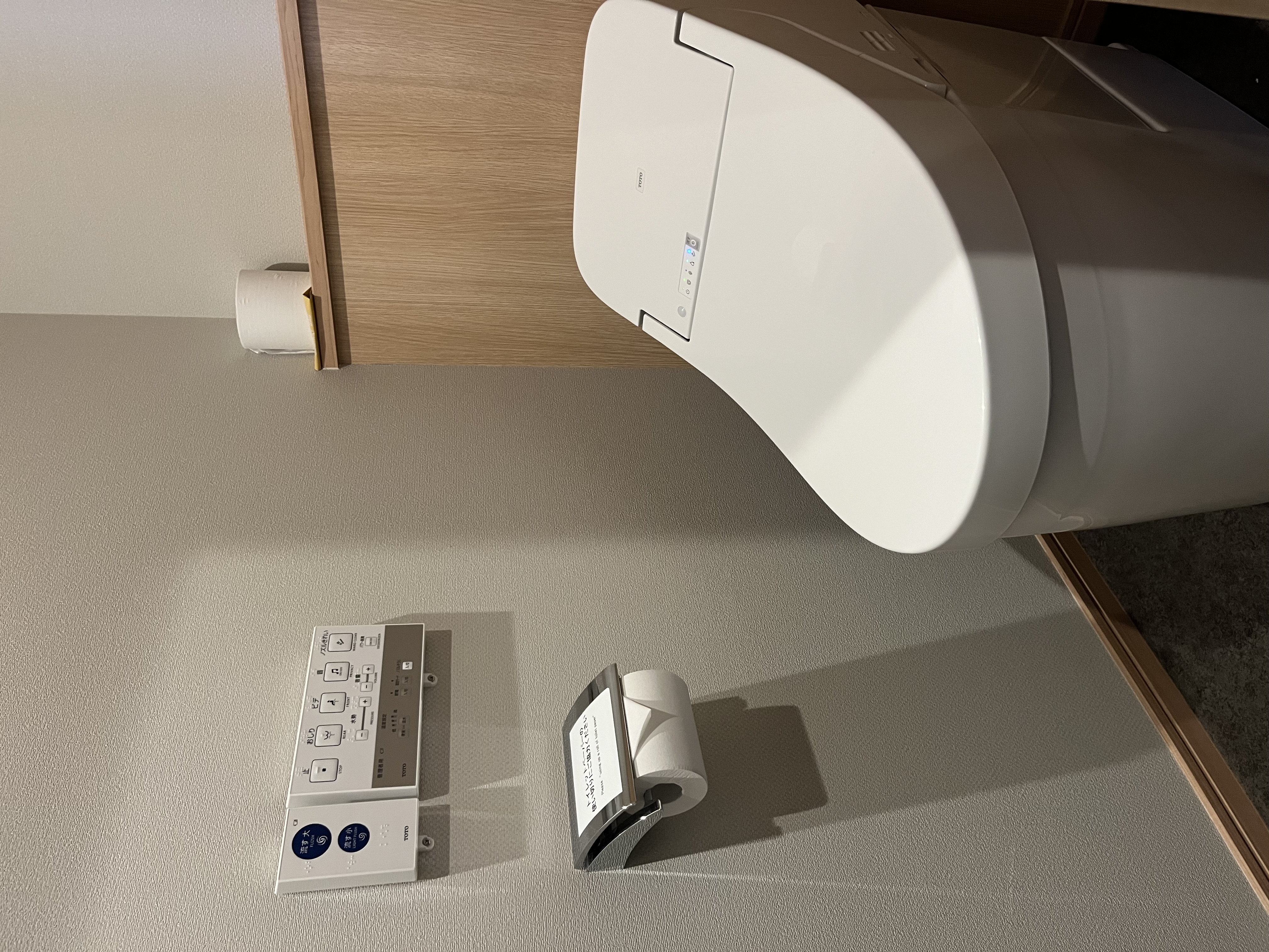 Wルームのトイレ