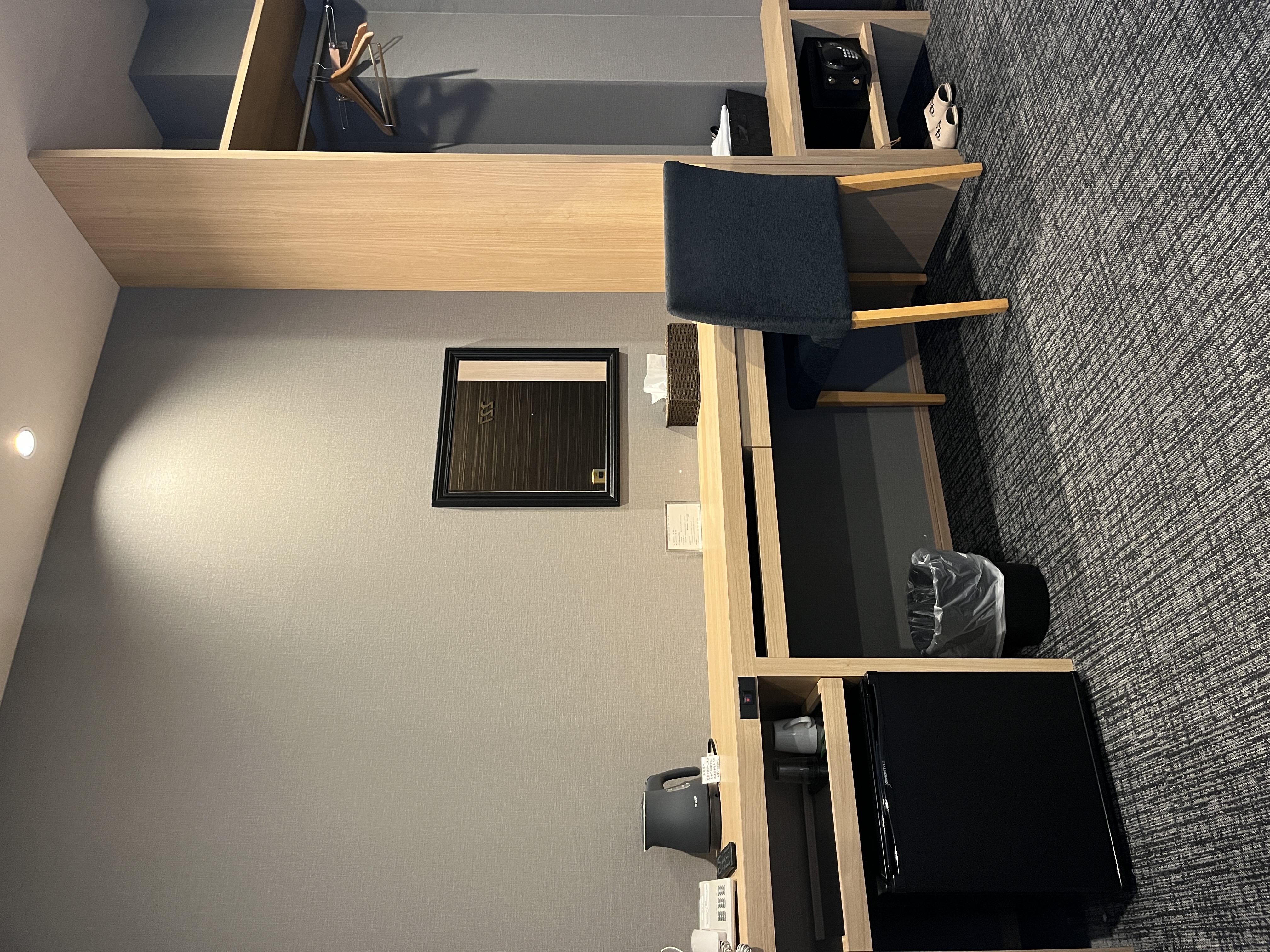 ツインルームのデスク