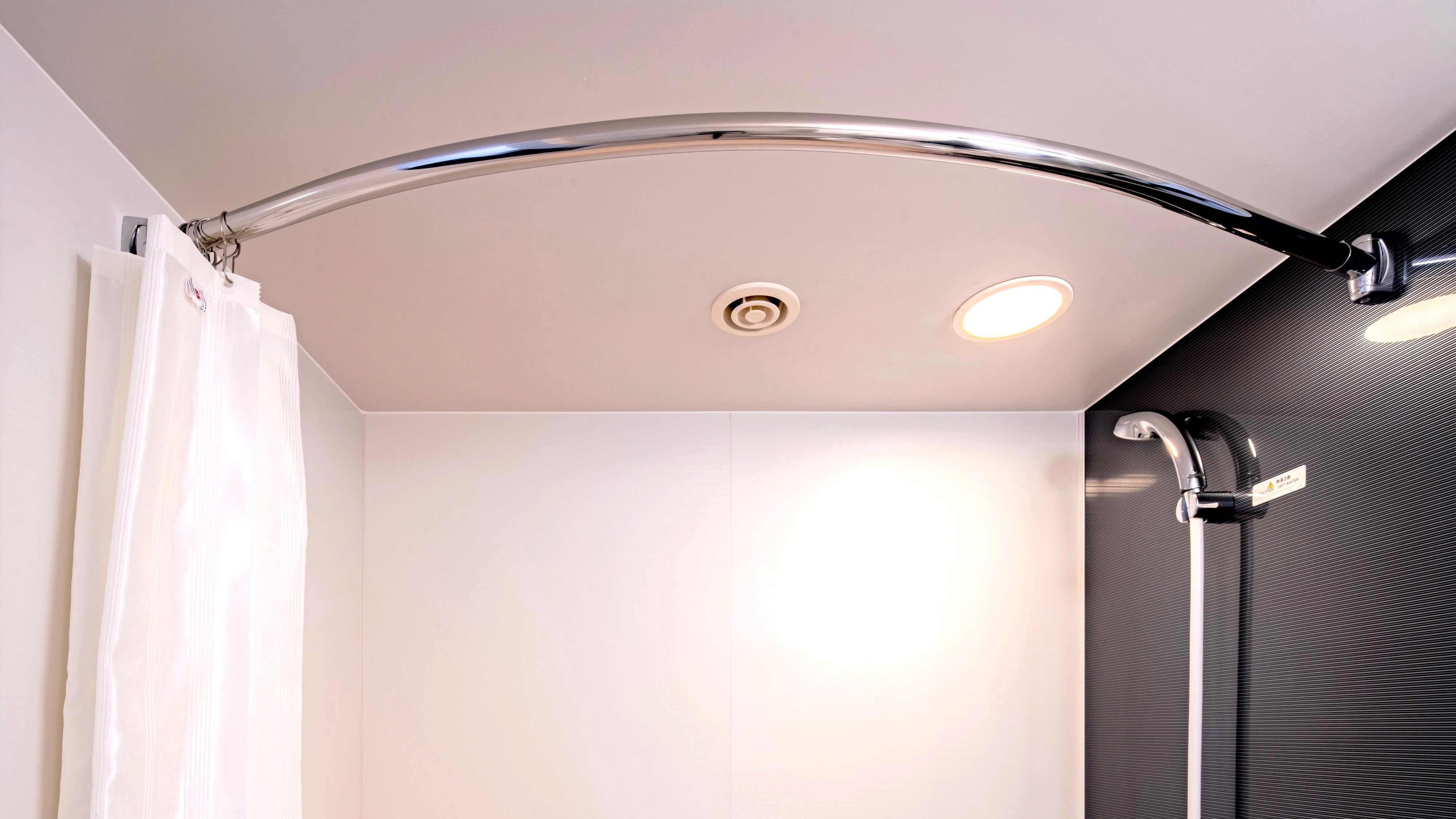 湾曲したカーテンレール（ユニバーサルツインを除く）