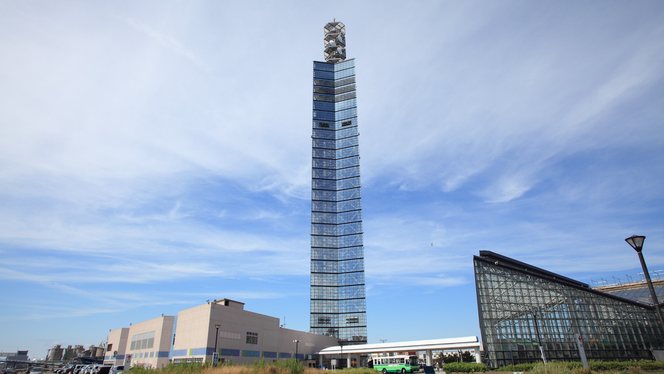 【秋田市】セリオン　ホテルから車で約20分、バスも出ています