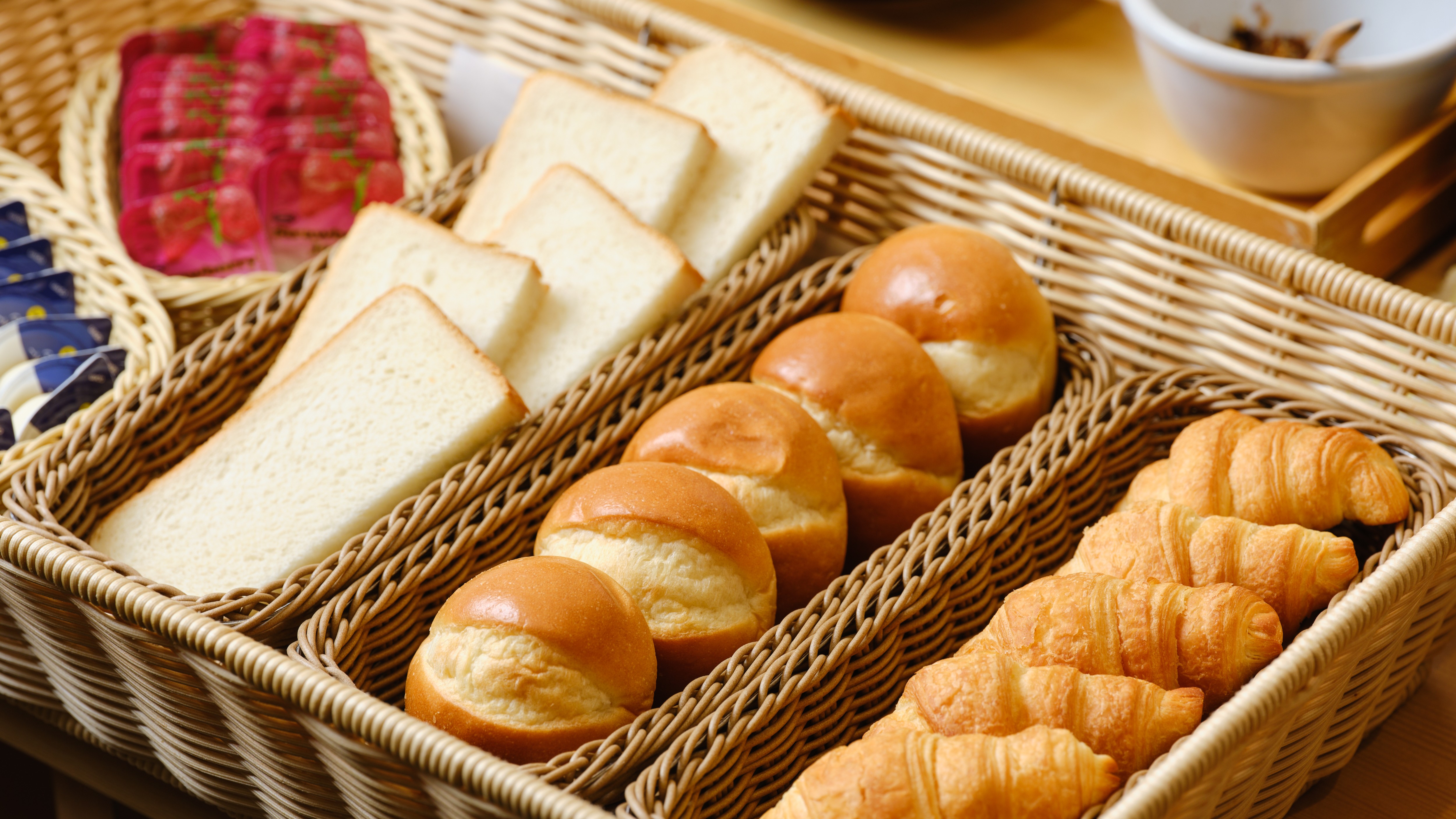 【朝食バイキング一例】