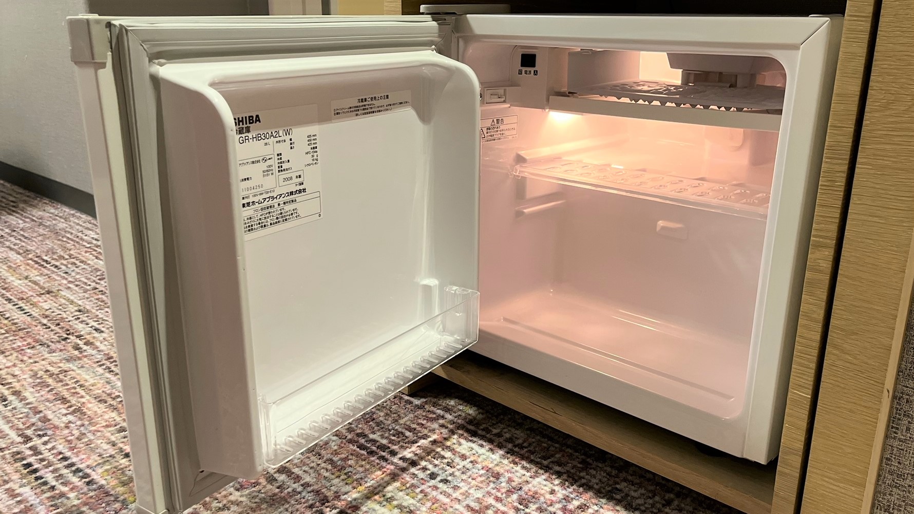 【客室備品】冷蔵庫