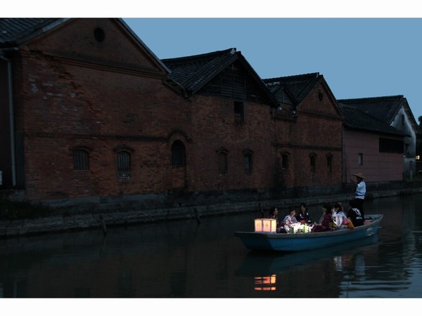 Light boat ②