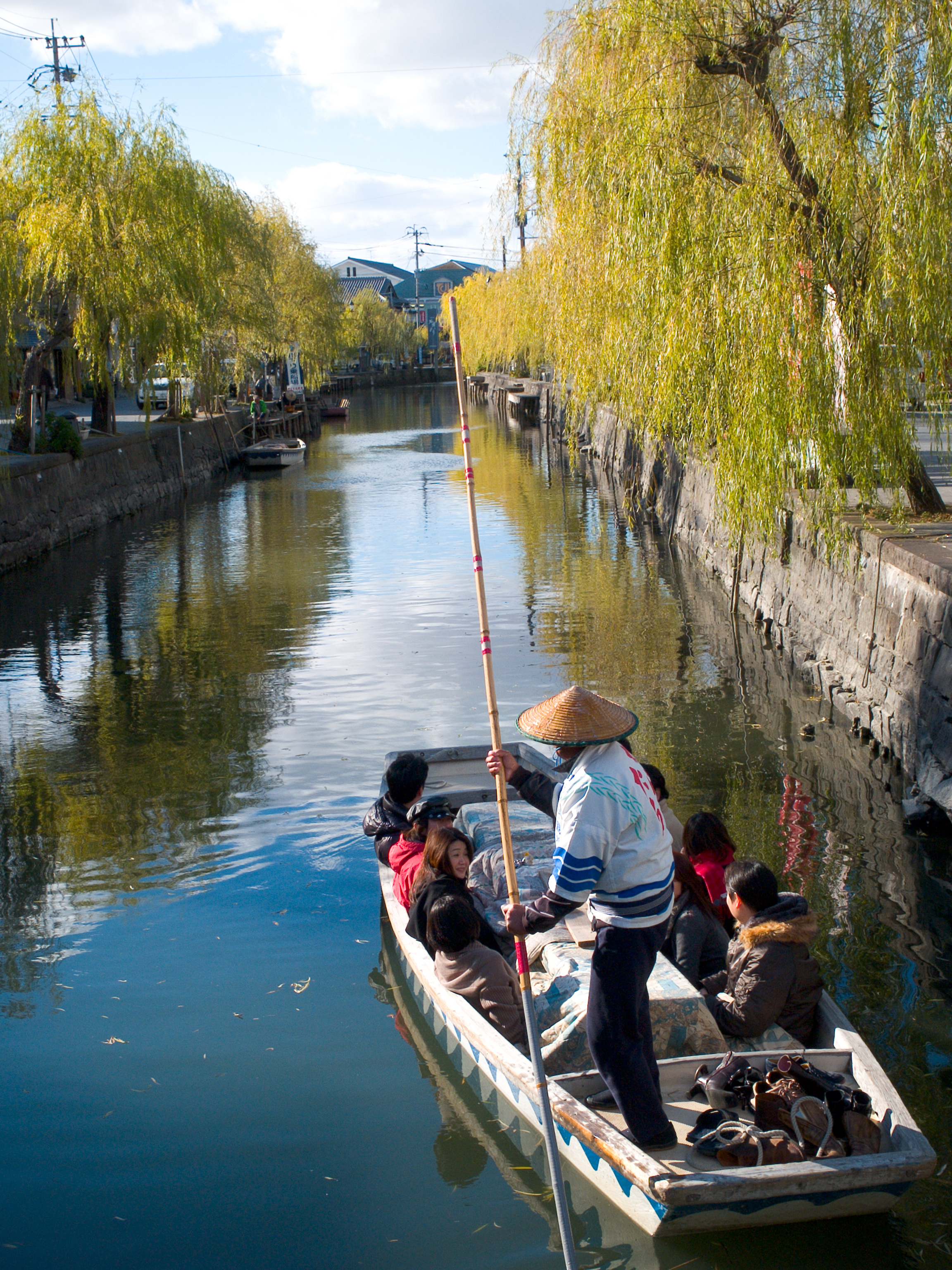 川下り（こたつ舟）