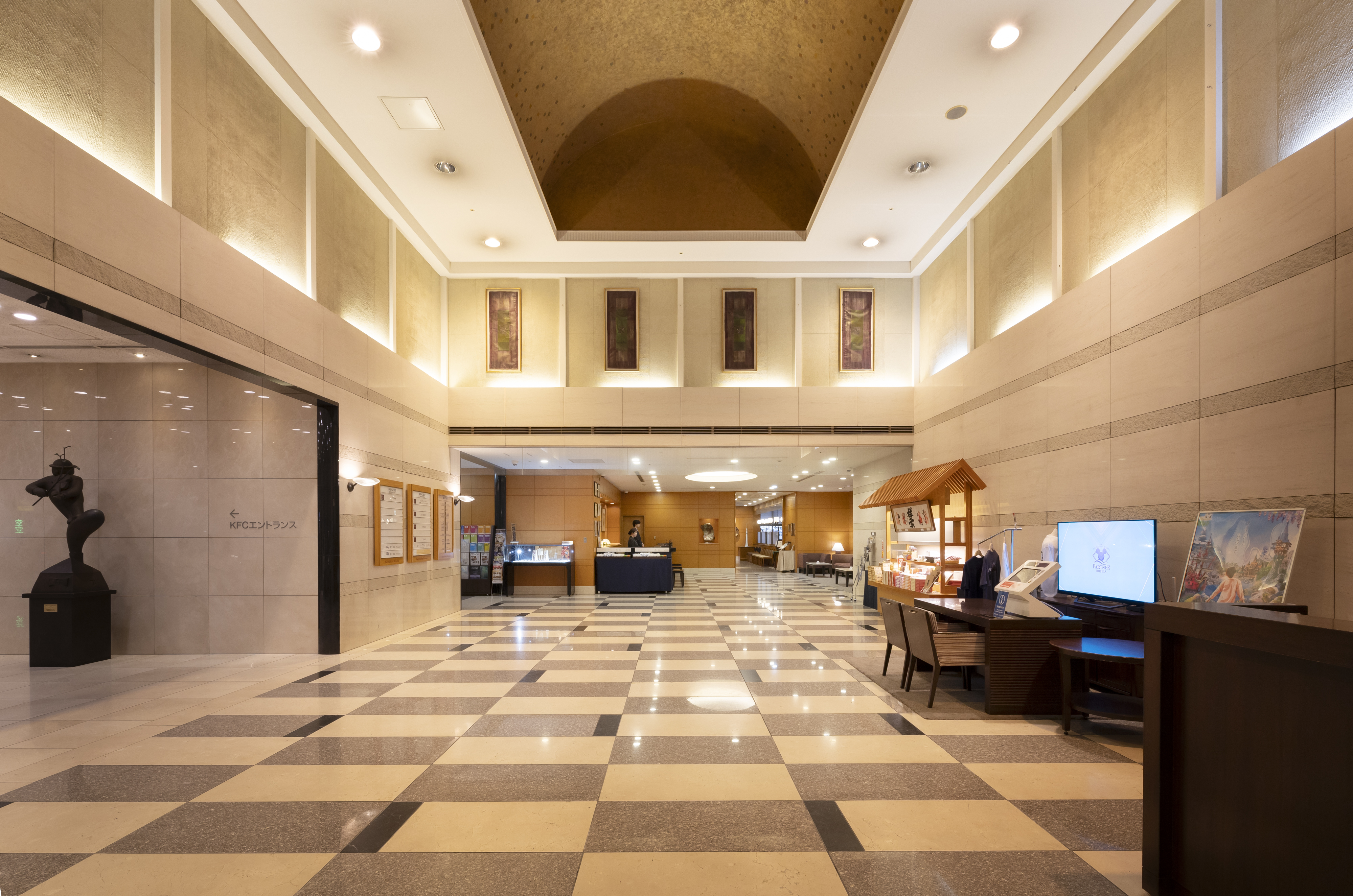 1階ホテルロビー
