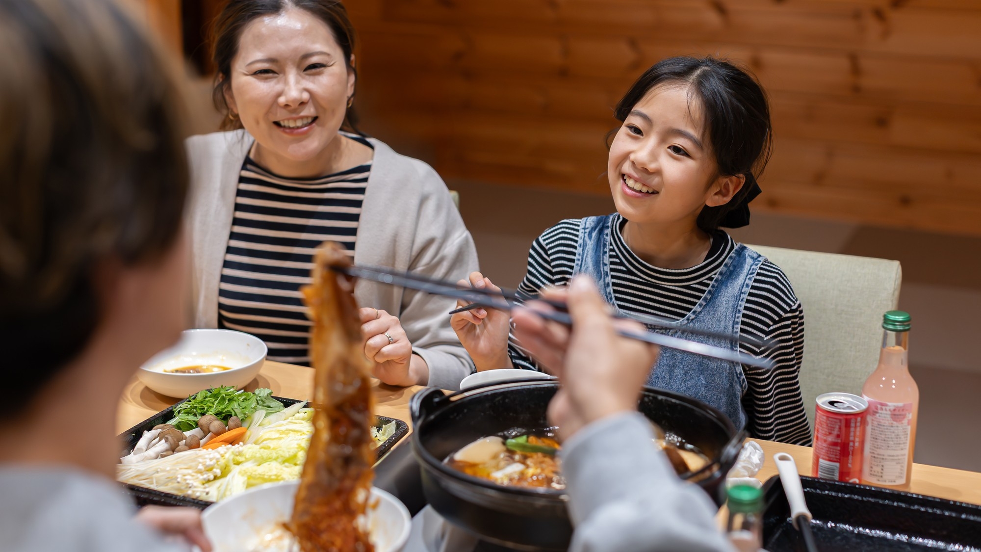 【春SALE】【部屋食確約】コテージで国産牛のすき焼きorしゃぶしゃぶ選べるお鍋！家族旅行におすすめ