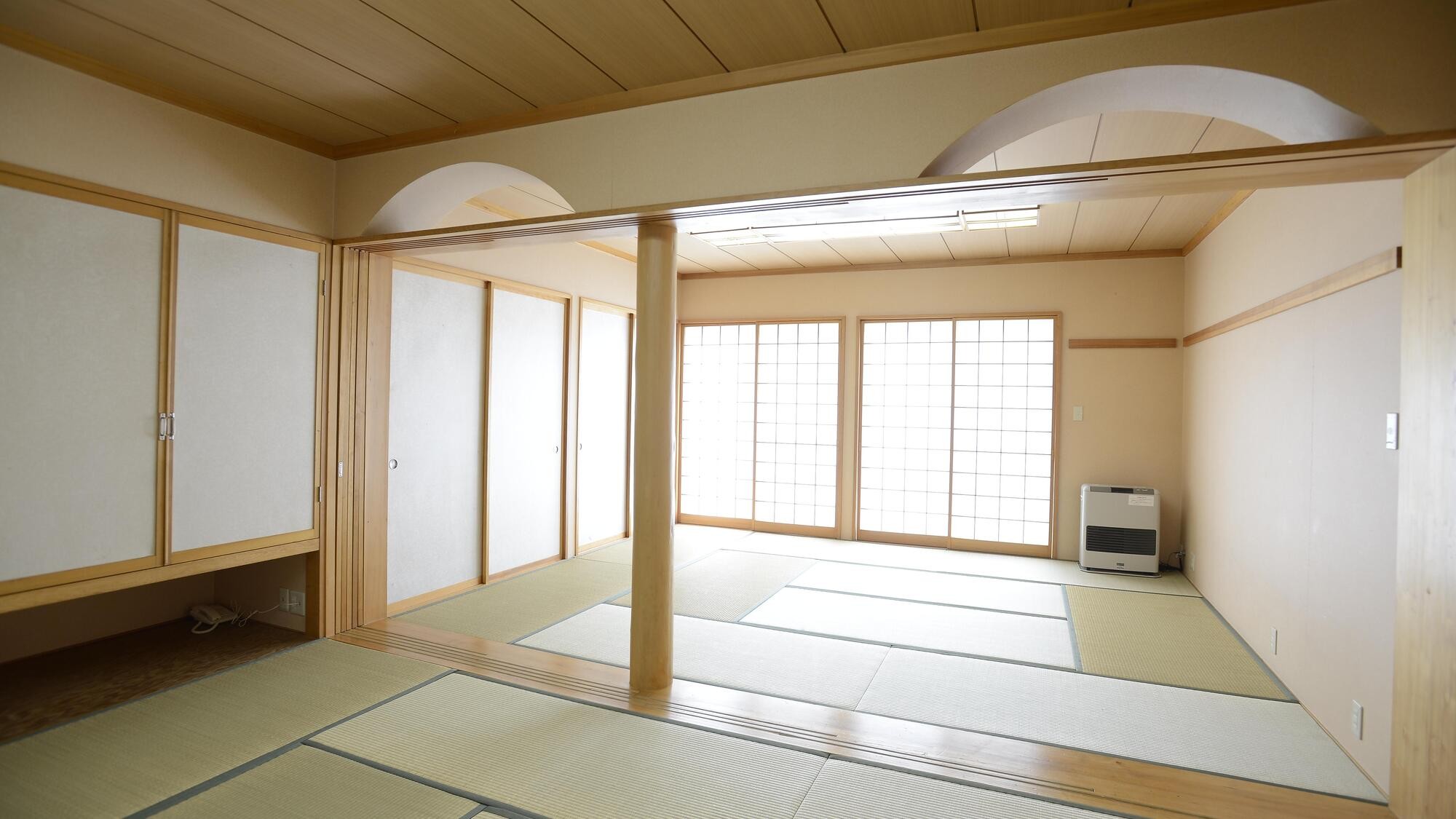 【天然温泉付】8LDK大型コテージ