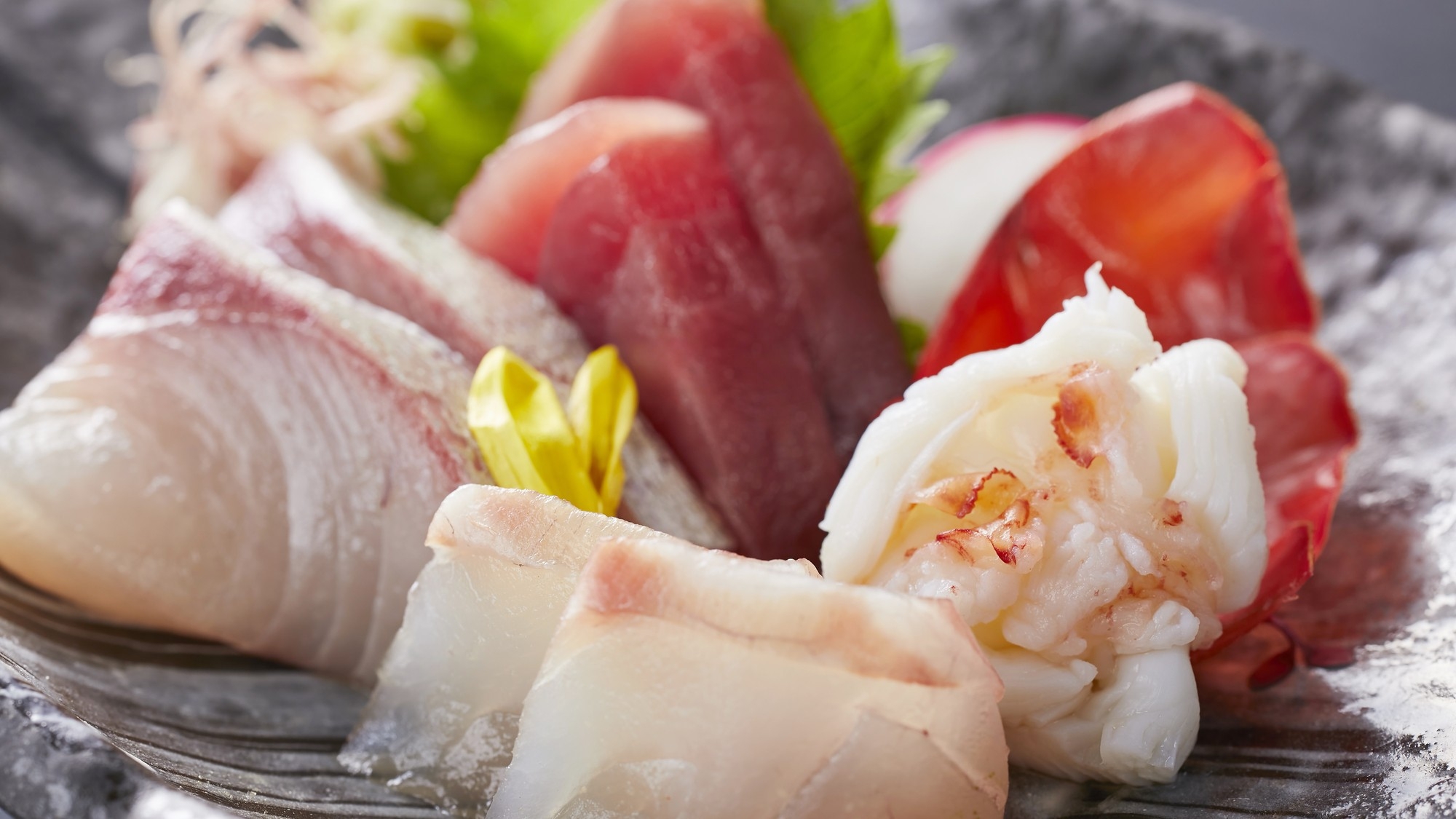 【土地の恵み会席】国産牛・伊勢海老・金目鯛！贅沢な味わいに笑みがこぼれる
