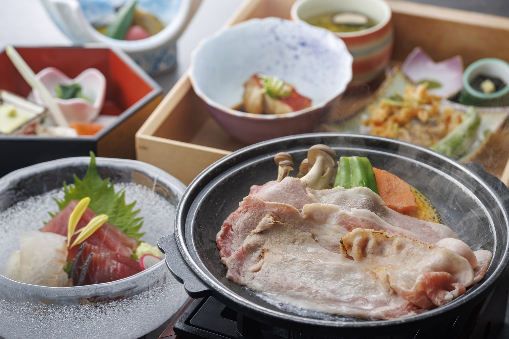 【ペット可】【スタンダード会席】伊豆の自慢する魚介をお造りや揚げ物で味わう
