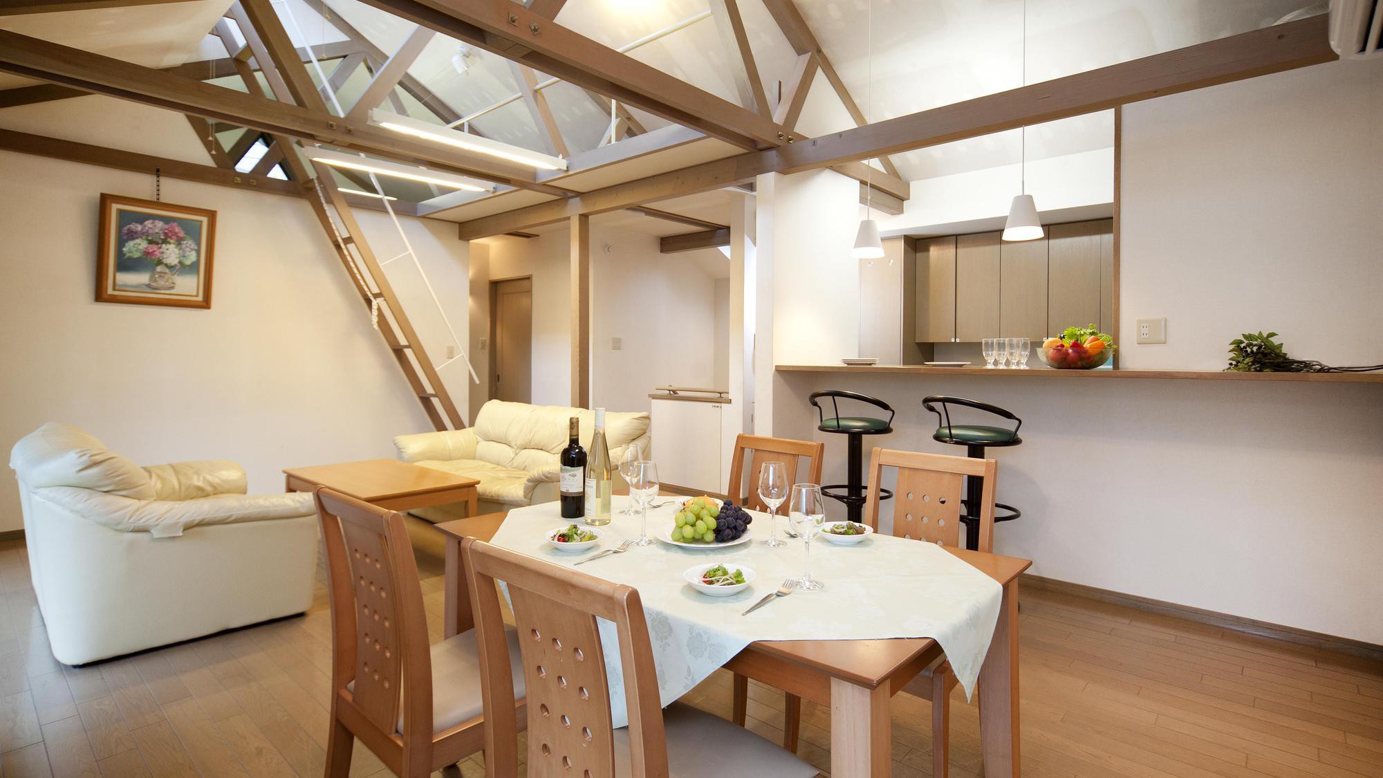 【天然温泉付】コテージ2DK：リビング（一例）